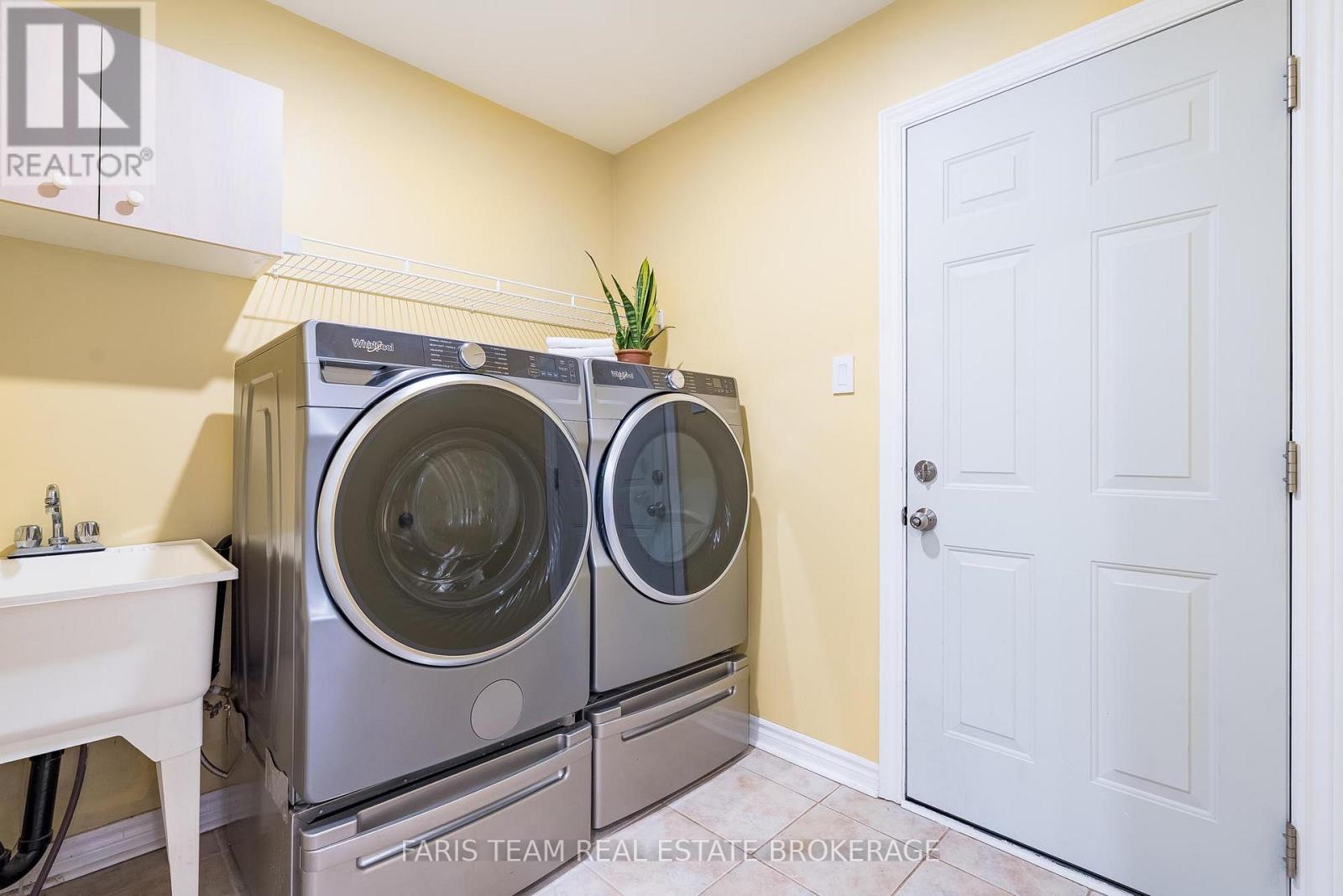 7 Meyer Avenue, Barrie (East Bayfield), Ontario  L4M 6X2 - Photo 21 - S12885886