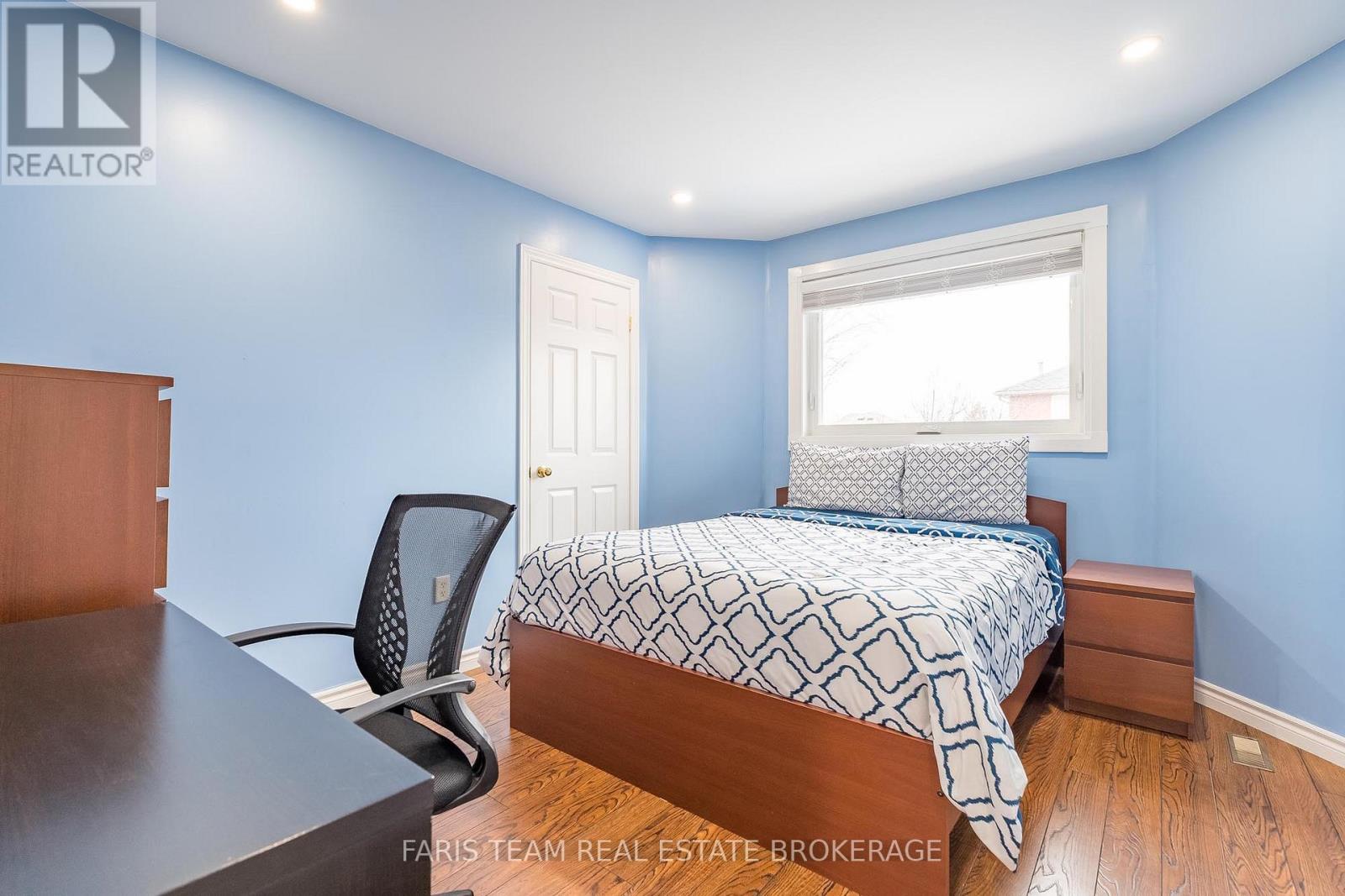 7 Meyer Avenue, Barrie (East Bayfield), Ontario  L4M 6X2 - Photo 28 - S12885886