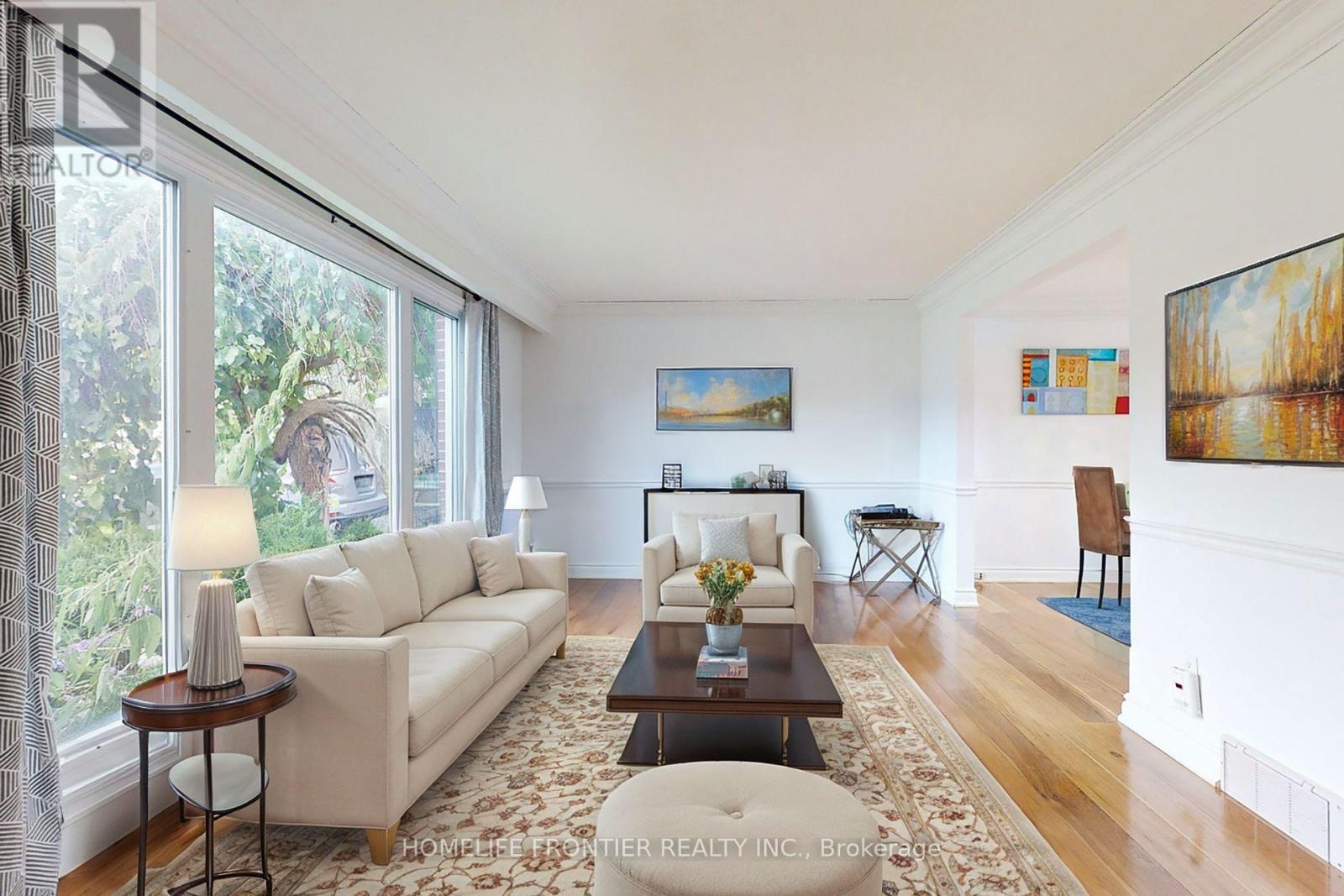 267 Grove Street E, Barrie, Ontario  L4M 2R2 - Photo 2 - S12885928