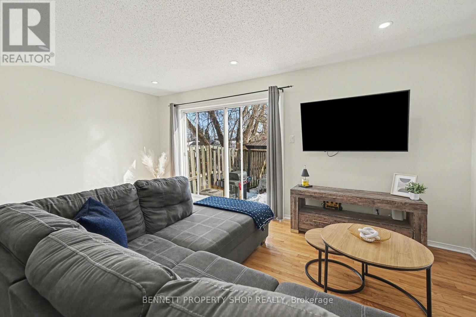 49 Forget Street, Russell, Ontario  K0A 1W0 - Photo 4 - X12865558