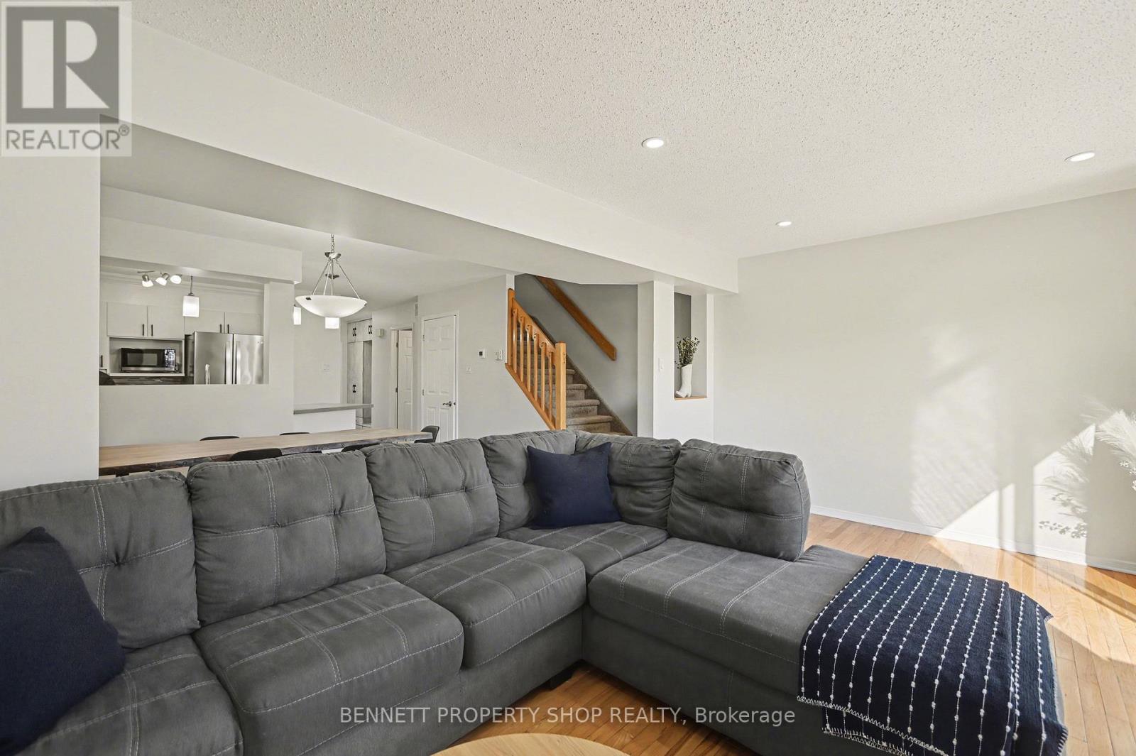 49 Forget Street, Russell, Ontario  K0A 1W0 - Photo 5 - X12865558