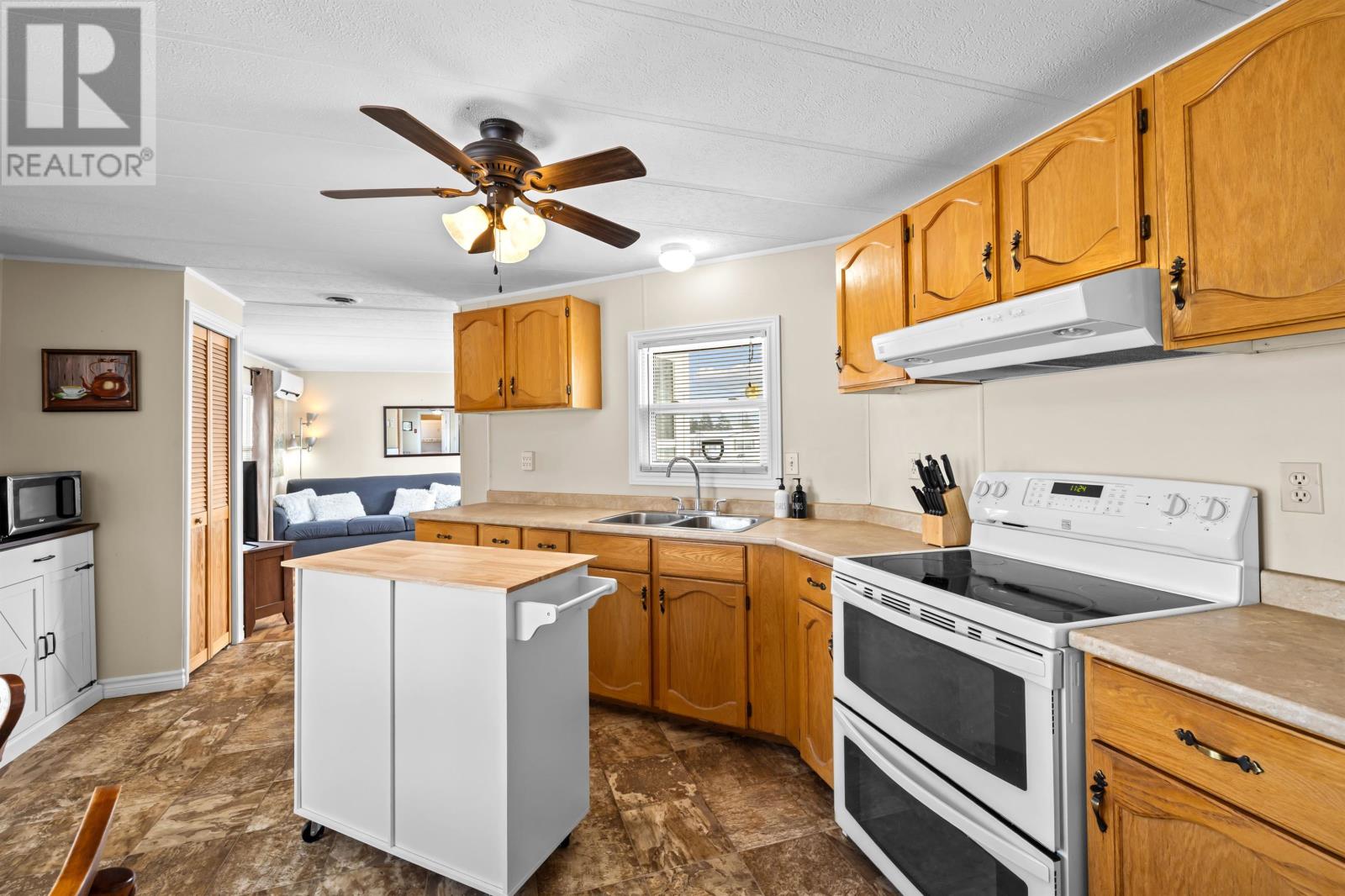 11 Gerene Drive, Summerside, Prince Edward Island  C1N 4Z2 - Photo 15 - 202604624