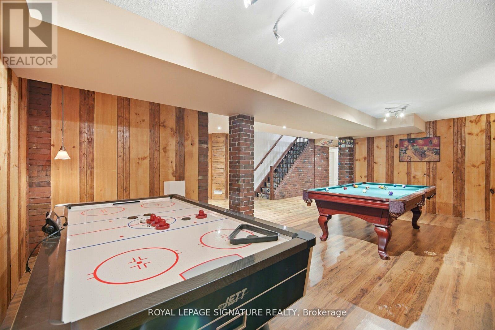 1592 Hallstone Road, Brampton (Bram West), Ontario  L6Y 5K8 - Photo 34 - W12885906