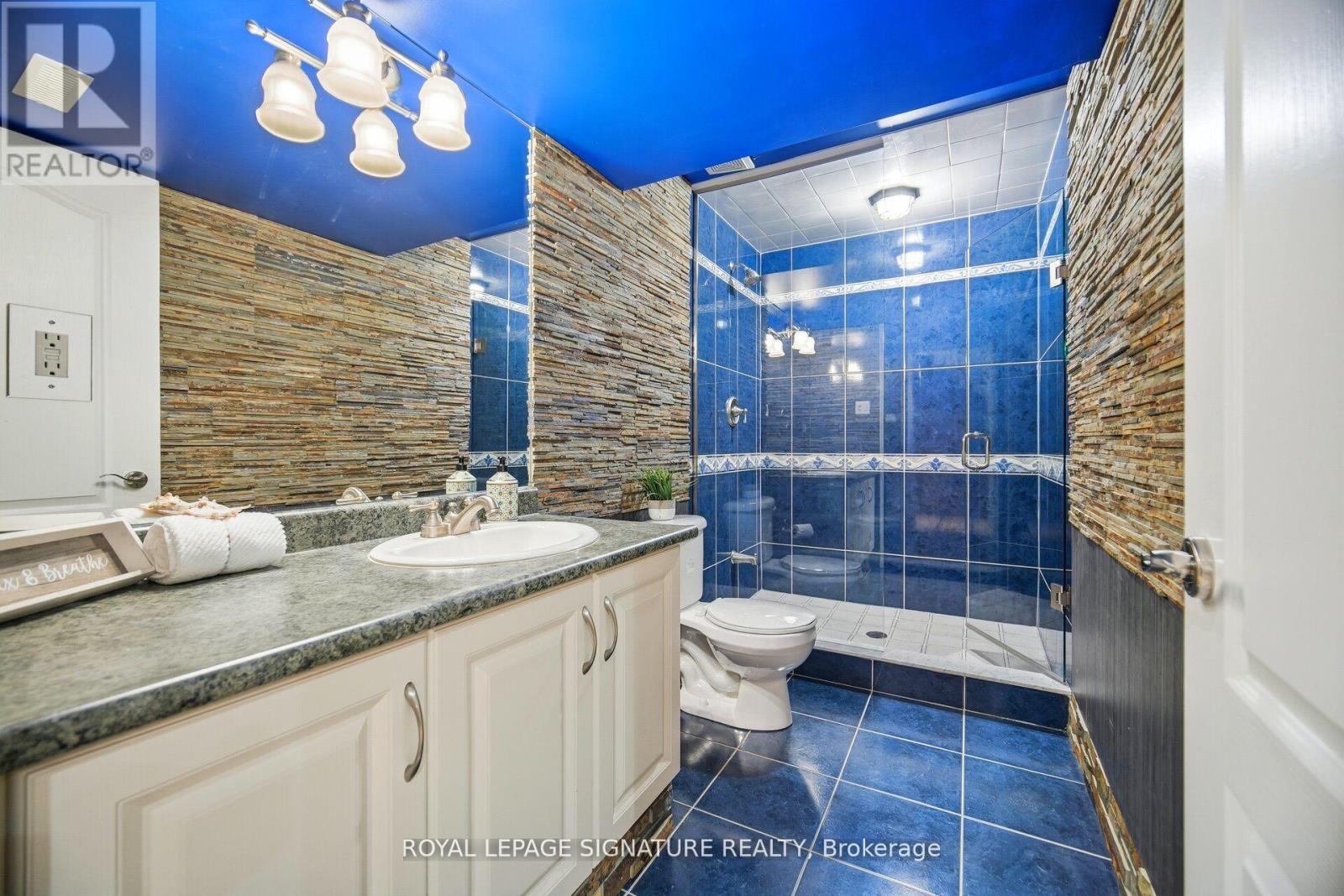 1592 Hallstone Road, Brampton (Bram West), Ontario  L6Y 5K8 - Photo 41 - W12885906