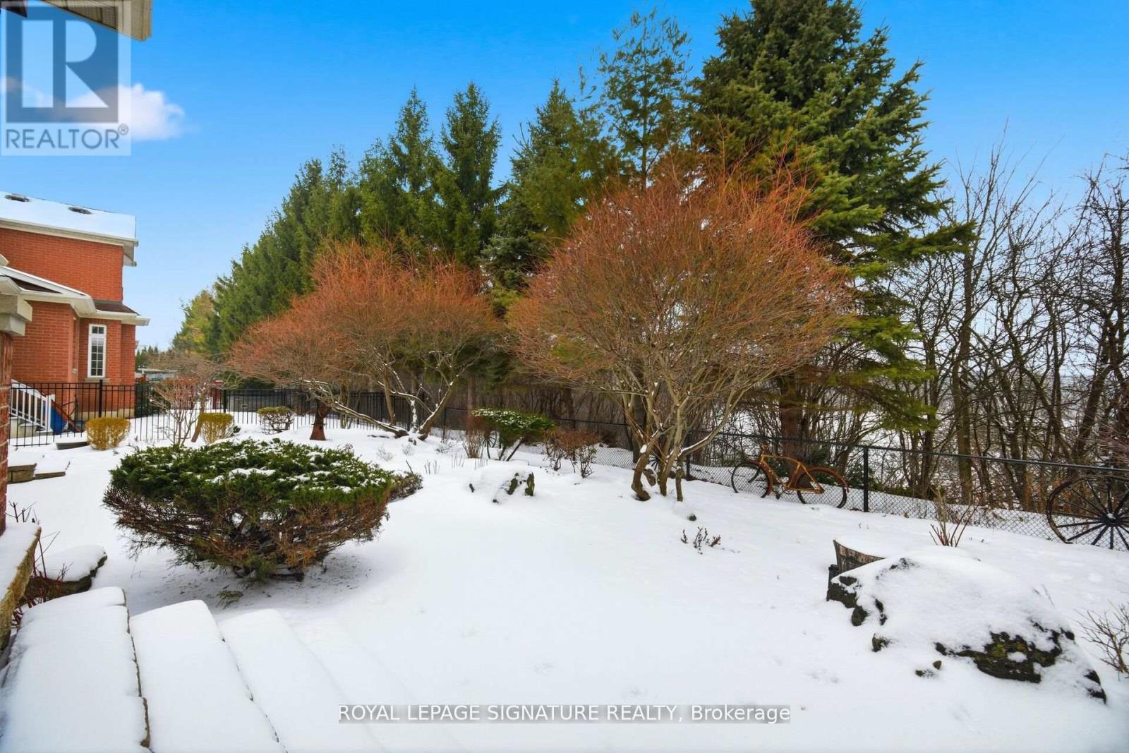 1592 Hallstone Road, Brampton (Bram West), Ontario  L6Y 5K8 - Photo 47 - W12885906