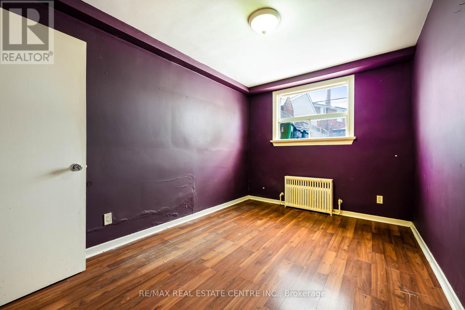 10 Lapp Street, Toronto (Rockcliffe-Smythe), Ontario  M6N 3W6 - Photo 22 - W12886032