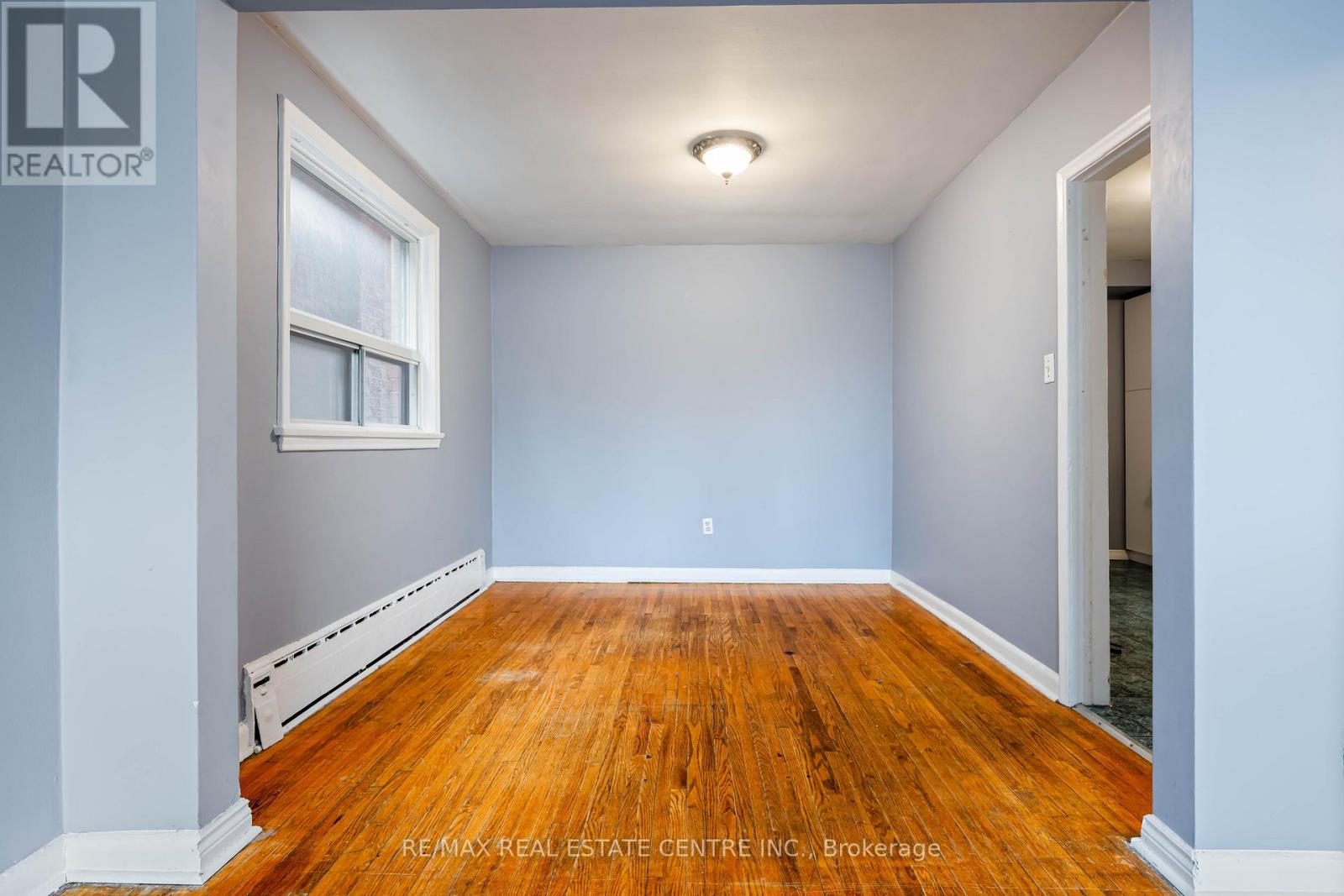 10 Lapp Street, Toronto (Rockcliffe-Smythe), Ontario  M6N 3W6 - Photo 8 - W12886032