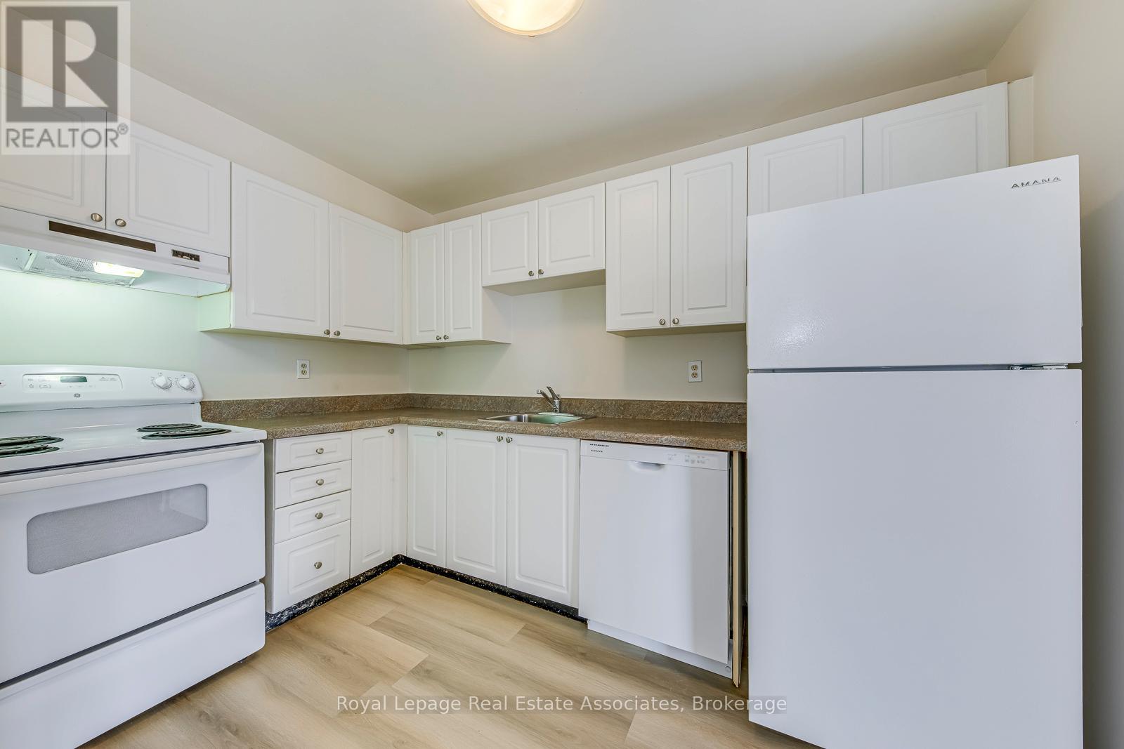 Ph18 - 4185 Shipp Drive, Mississauga (City Centre), Ontario  L4Z 2Y8 - Photo 15 - W12886146