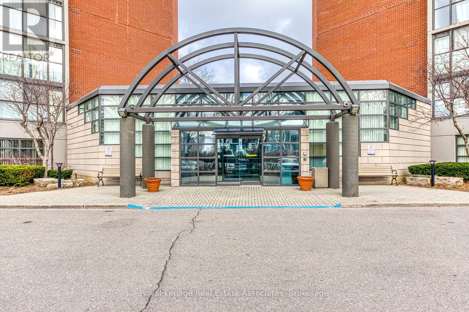 Ph18 - 4185 Shipp Drive, Mississauga (City Centre), Ontario  L4Z 2Y8 - Photo 2 - W12886146