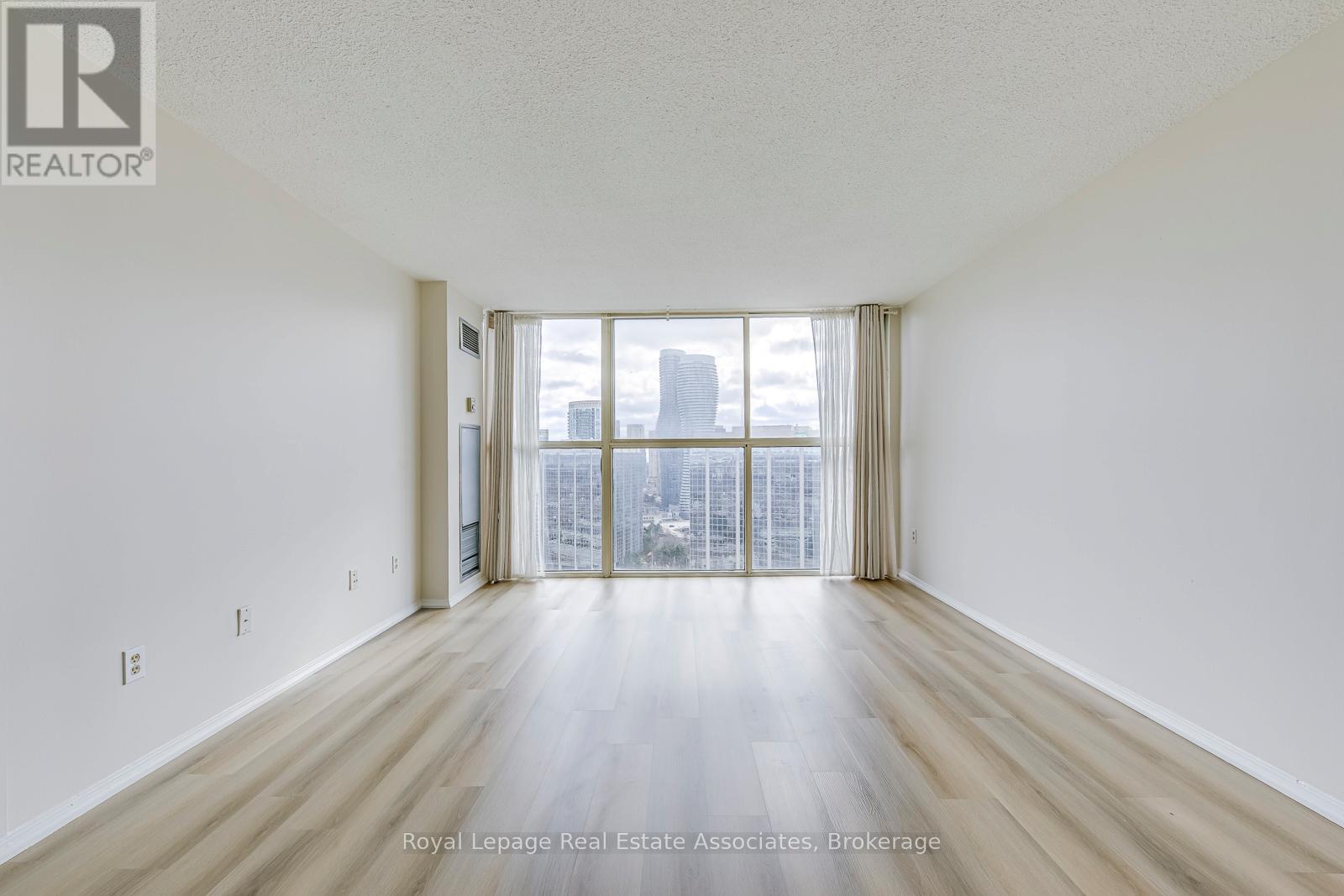 Ph18 - 4185 Shipp Drive, Mississauga (City Centre), Ontario  L4Z 2Y8 - Photo 9 - W12886146