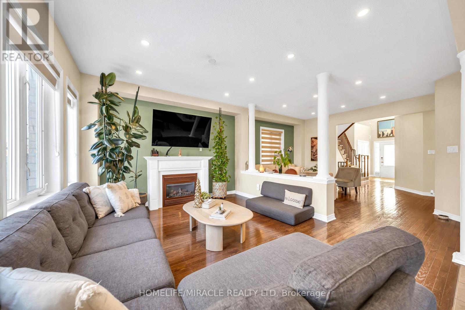 4 Templeton Court, Brampton (Bram East), Ontario  L6P 3B2 - Photo 14 - W12886158