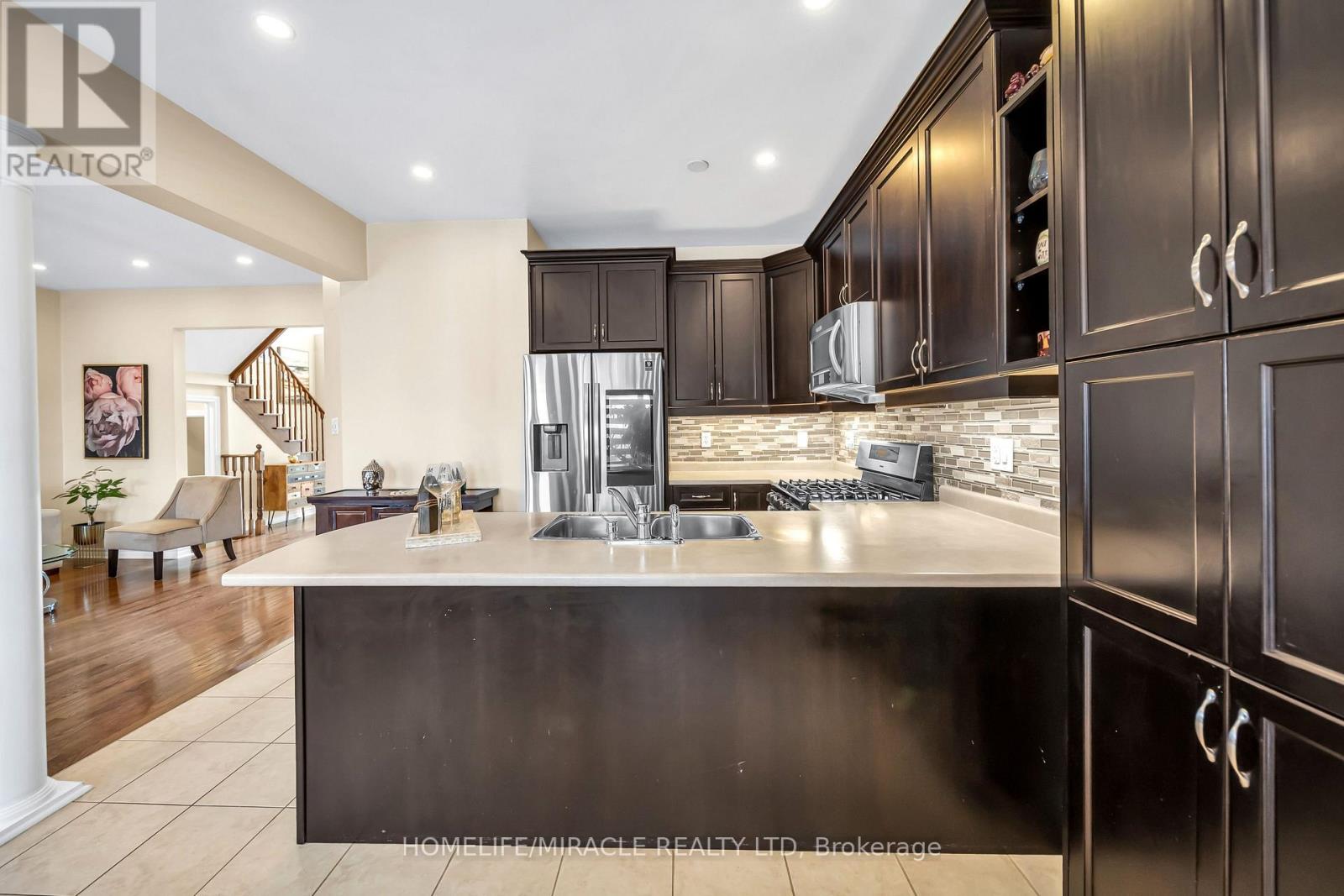 4 Templeton Court, Brampton (Bram East), Ontario  L6P 3B2 - Photo 20 - W12886158