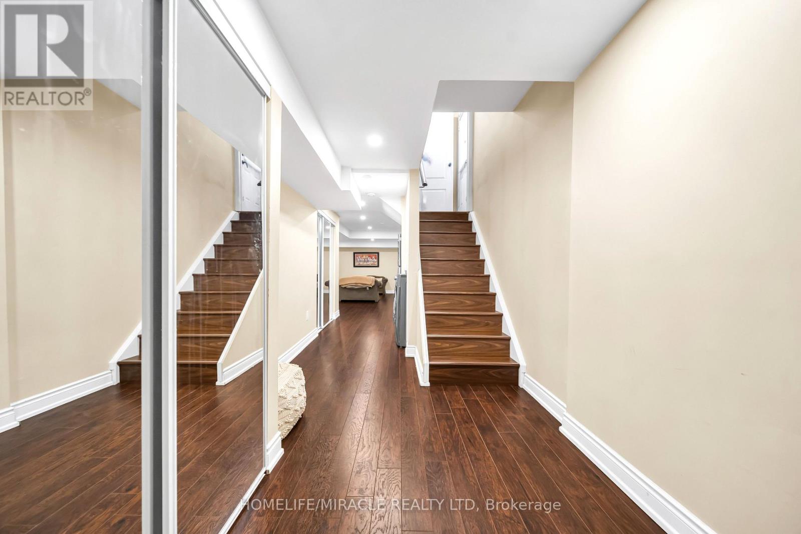 4 Templeton Court, Brampton (Bram East), Ontario  L6P 3B2 - Photo 37 - W12886158