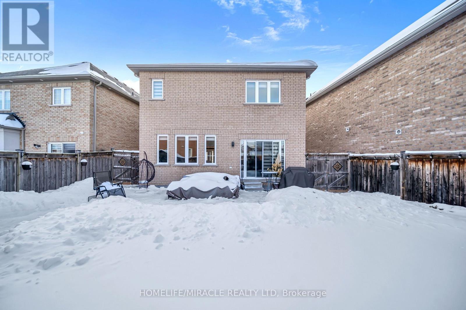 4 Templeton Court, Brampton (Bram East), Ontario  L6P 3B2 - Photo 46 - W12886158