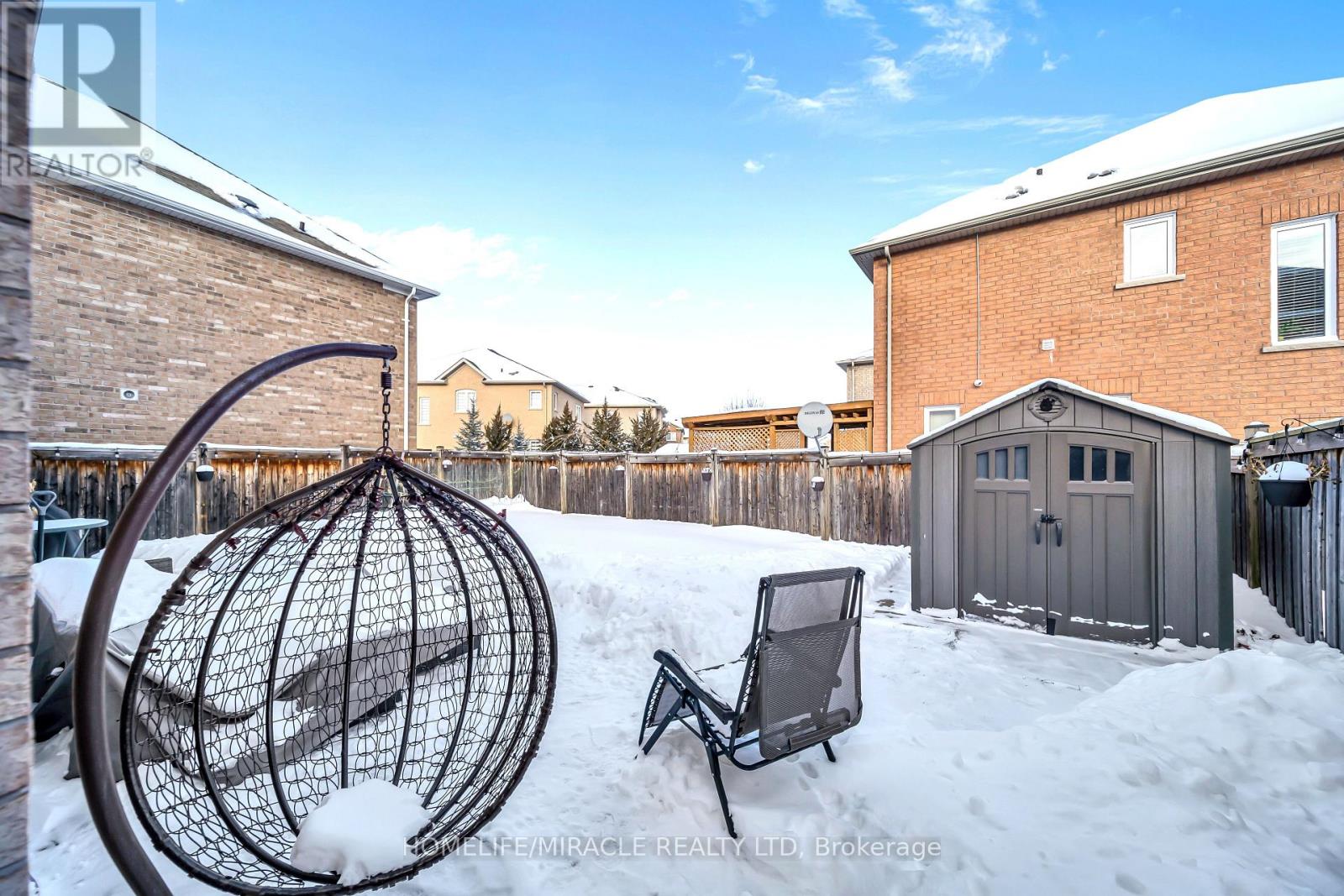 4 Templeton Court, Brampton (Bram East), Ontario  L6P 3B2 - Photo 47 - W12886158