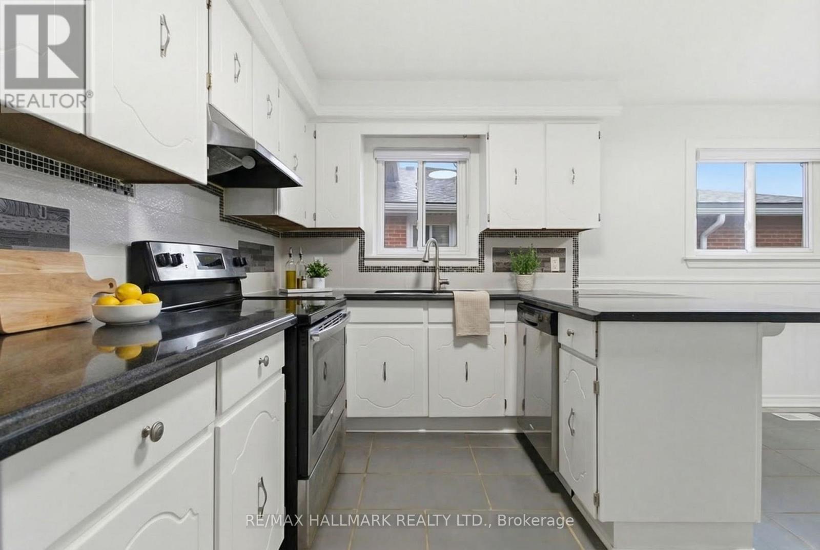 397 Archdekin Drive, Brampton (Madoc), Ontario  L6V 3G1 - Photo 12 - W12886176