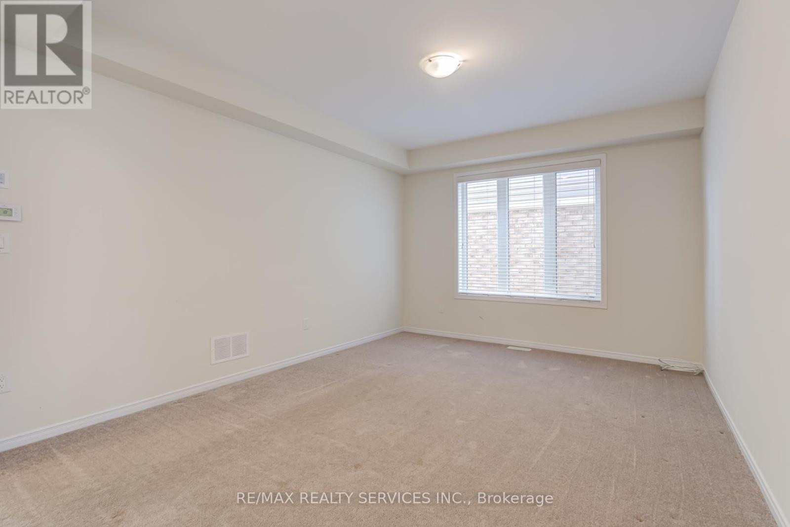 17 Vaughn Drive, Thorold (Hurricane/merrittville), Ontario  L3B 5N5 - Photo 13 - X12885922