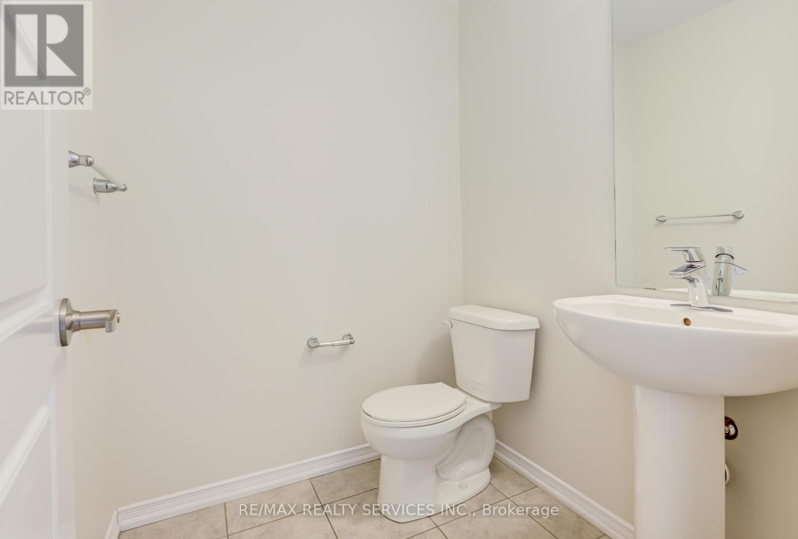 17 Vaughn Drive, Thorold (Hurricane/merrittville), Ontario  L3B 5N5 - Photo 6 - X12885922