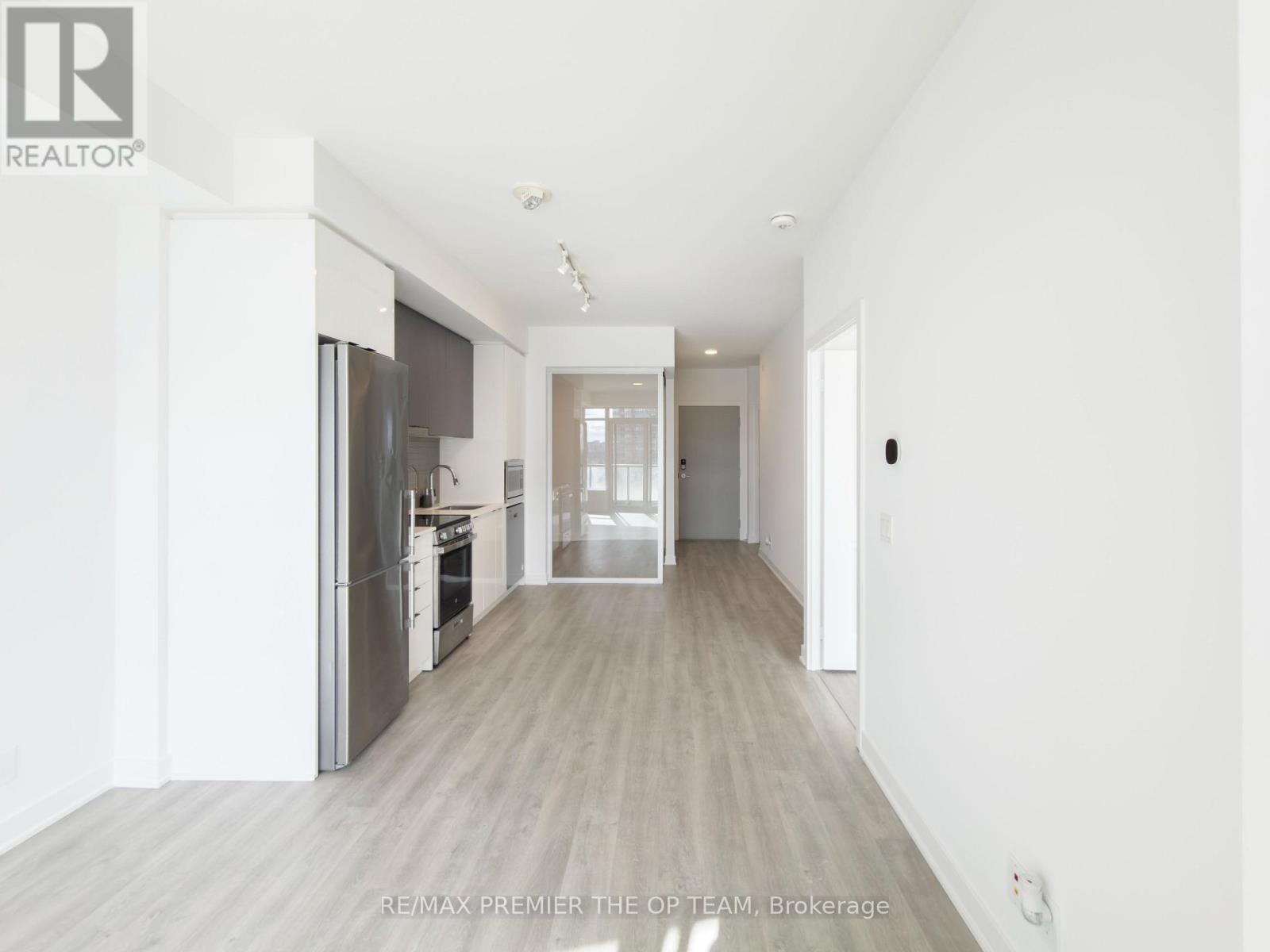 403 - 30 Upper Mall Way, Vaughan, Ontario  L4J 0L7 - Photo 12 - N12758276