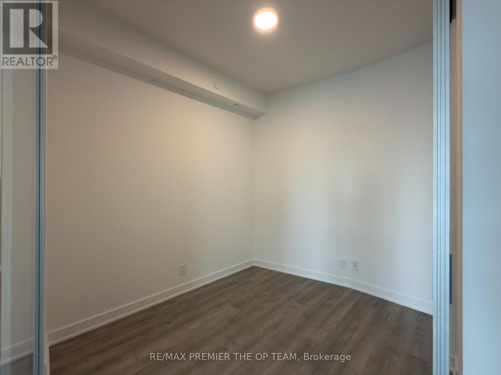 403 - 30 Upper Mall Way, Vaughan, Ontario  L4J 0L7 - Photo 17 - N12758276