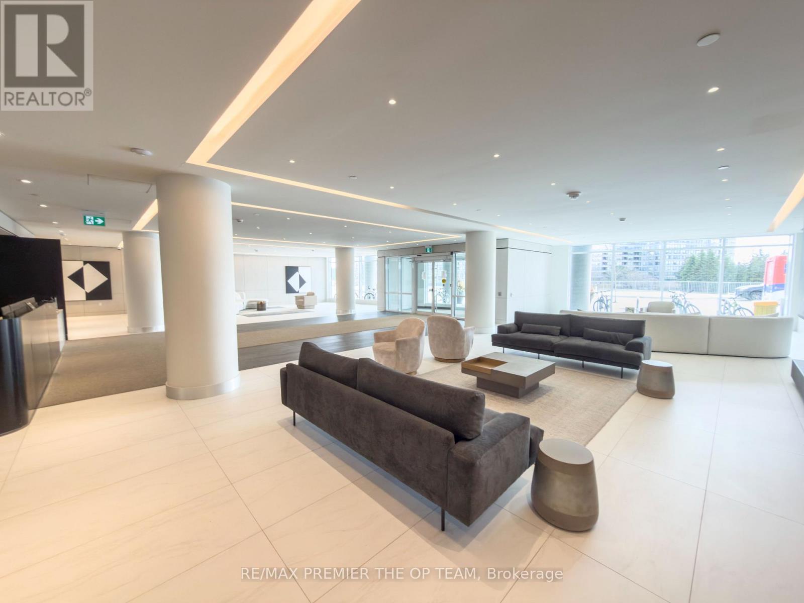 403 - 30 Upper Mall Way, Vaughan, Ontario  L4J 0L7 - Photo 5 - N12758276