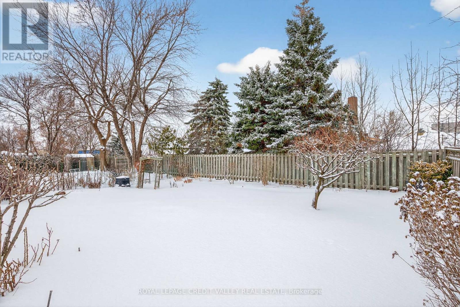 43 Benton Street, Brampton, Ontario  L6W 3B8 - Photo 40 - W12671078