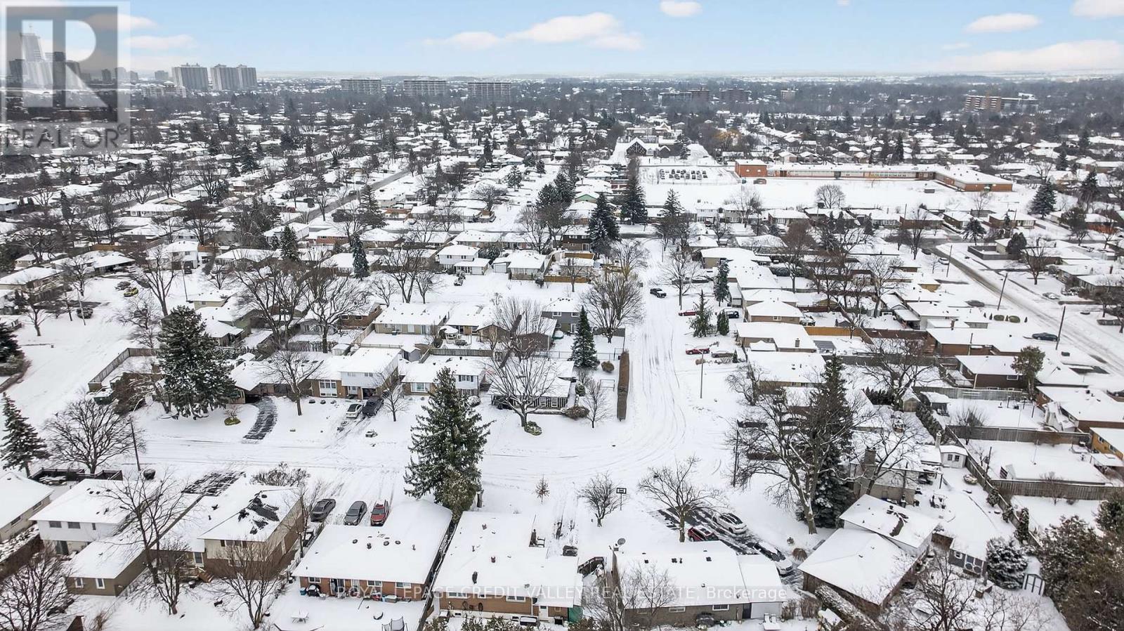 43 Benton Street, Brampton, Ontario  L6W 3B8 - Photo 47 - W12671078