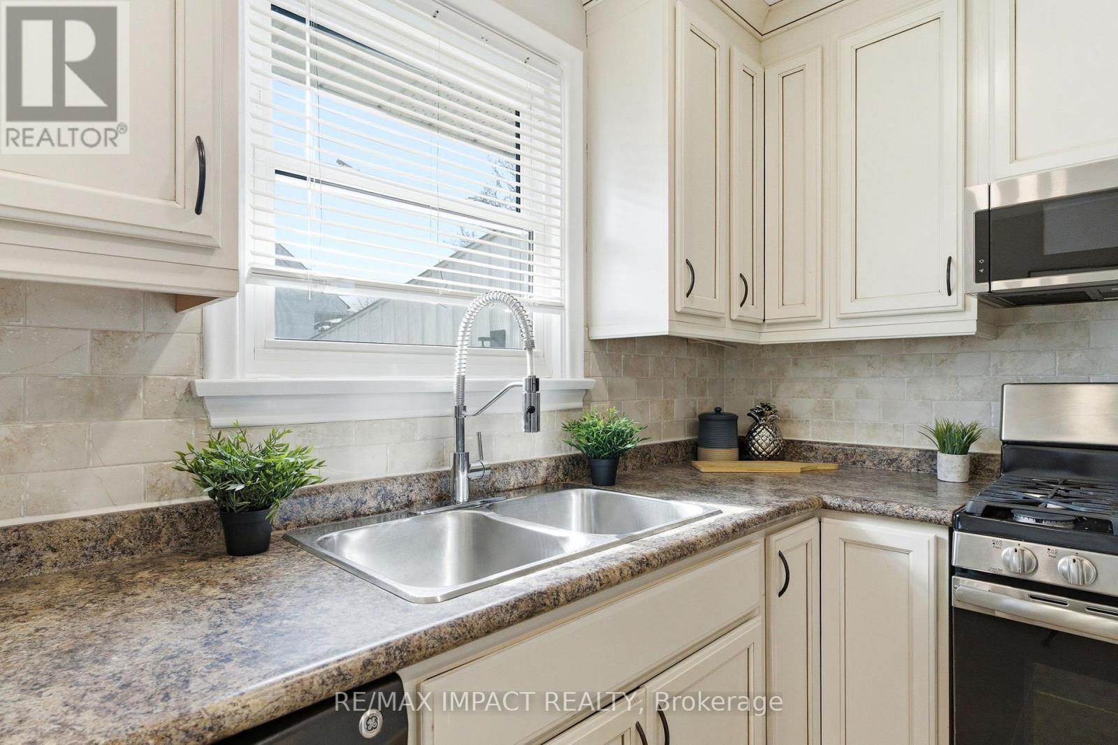 577 Sinclair Street, Cobourg, Ontario  K9A 2Y8 - Photo 17 - X12886346