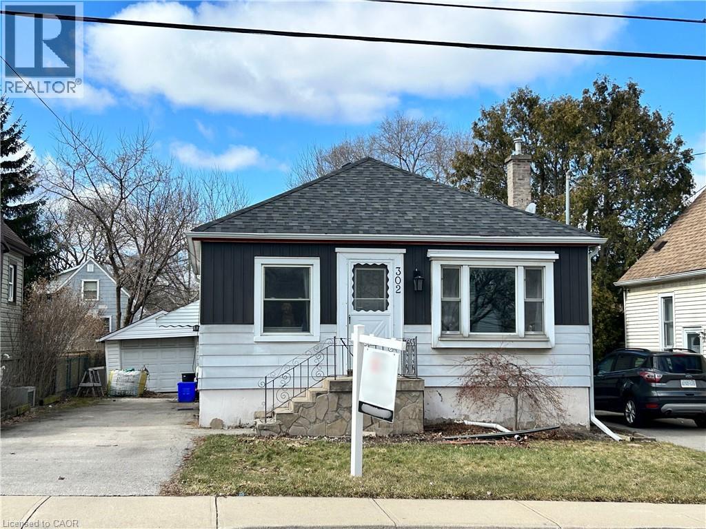 302 EAST 27TH Street, Hamilton, Ontario