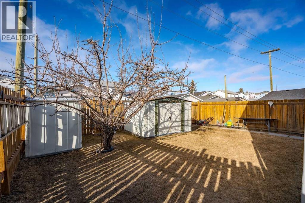 206 Saratoga Close Ne, Calgary, Alberta  T1Y 7A1 - Photo 19 - A2287199