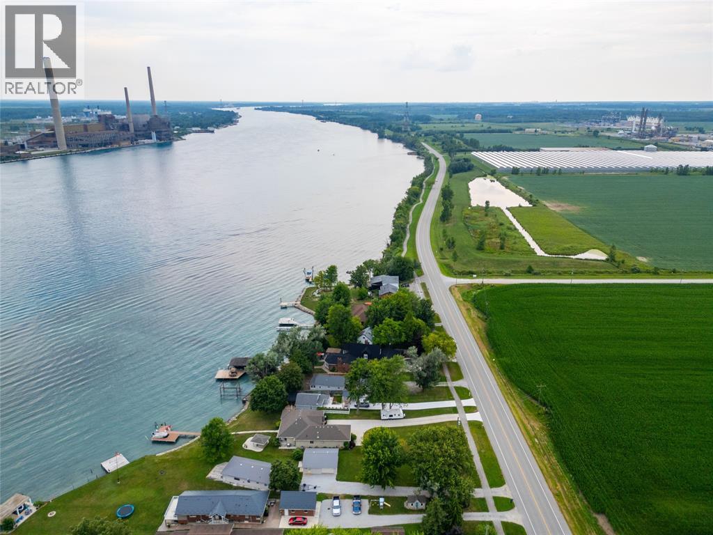 2807 St Clair Parkway, St Clair, Ontario  N0P 2H0 - Photo 50 - 26004918