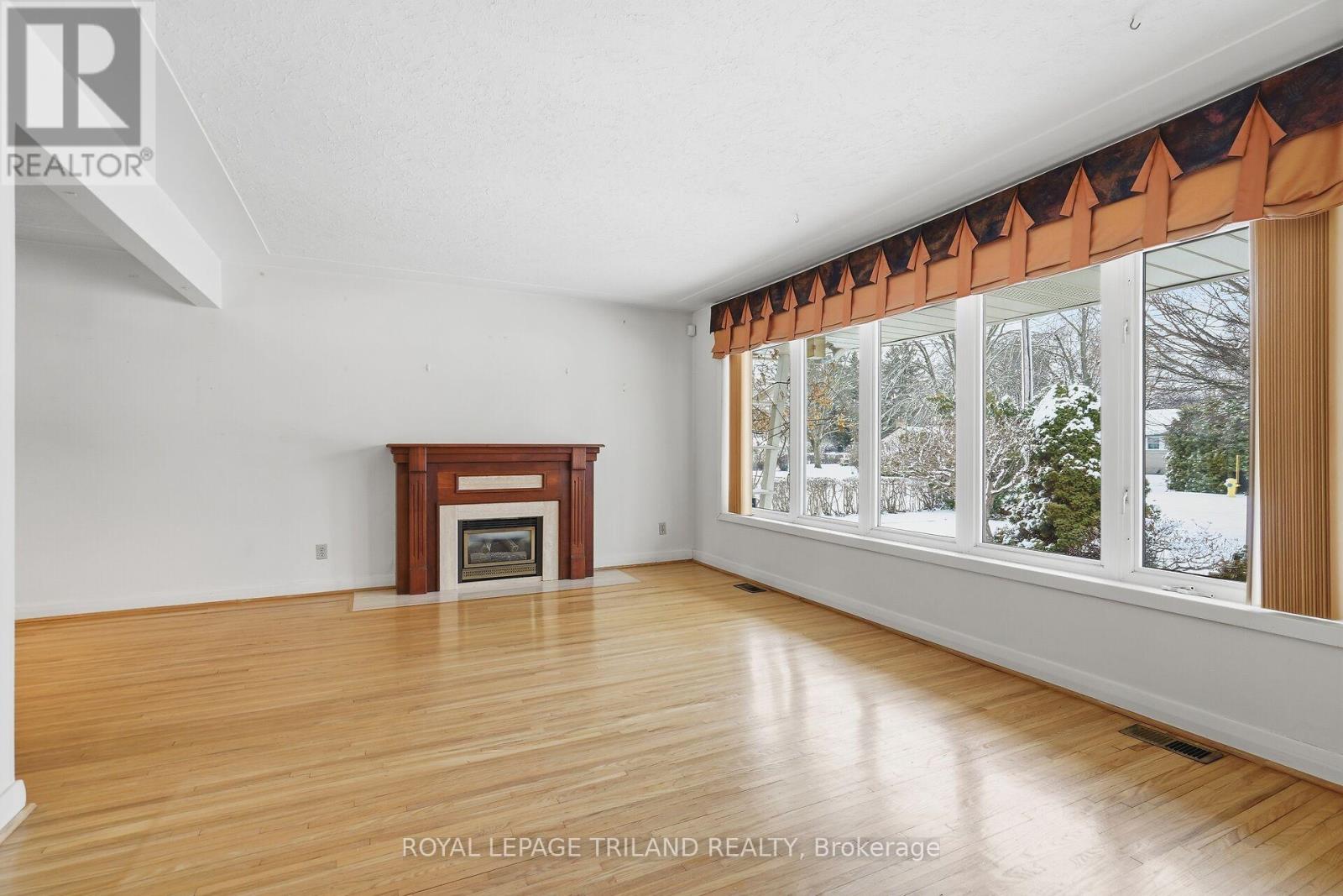 39 Ford Crescent, London North, Ontario  N6G 1H8 - Photo 5 - X12886210