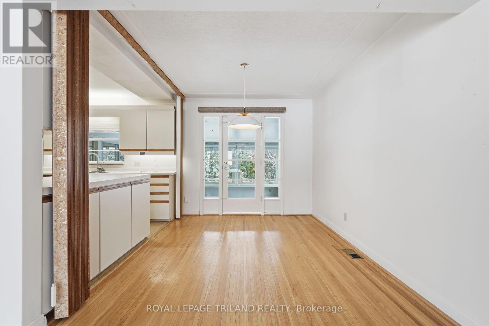 39 Ford Crescent, London North, Ontario  N6G 1H8 - Photo 9 - X12886210