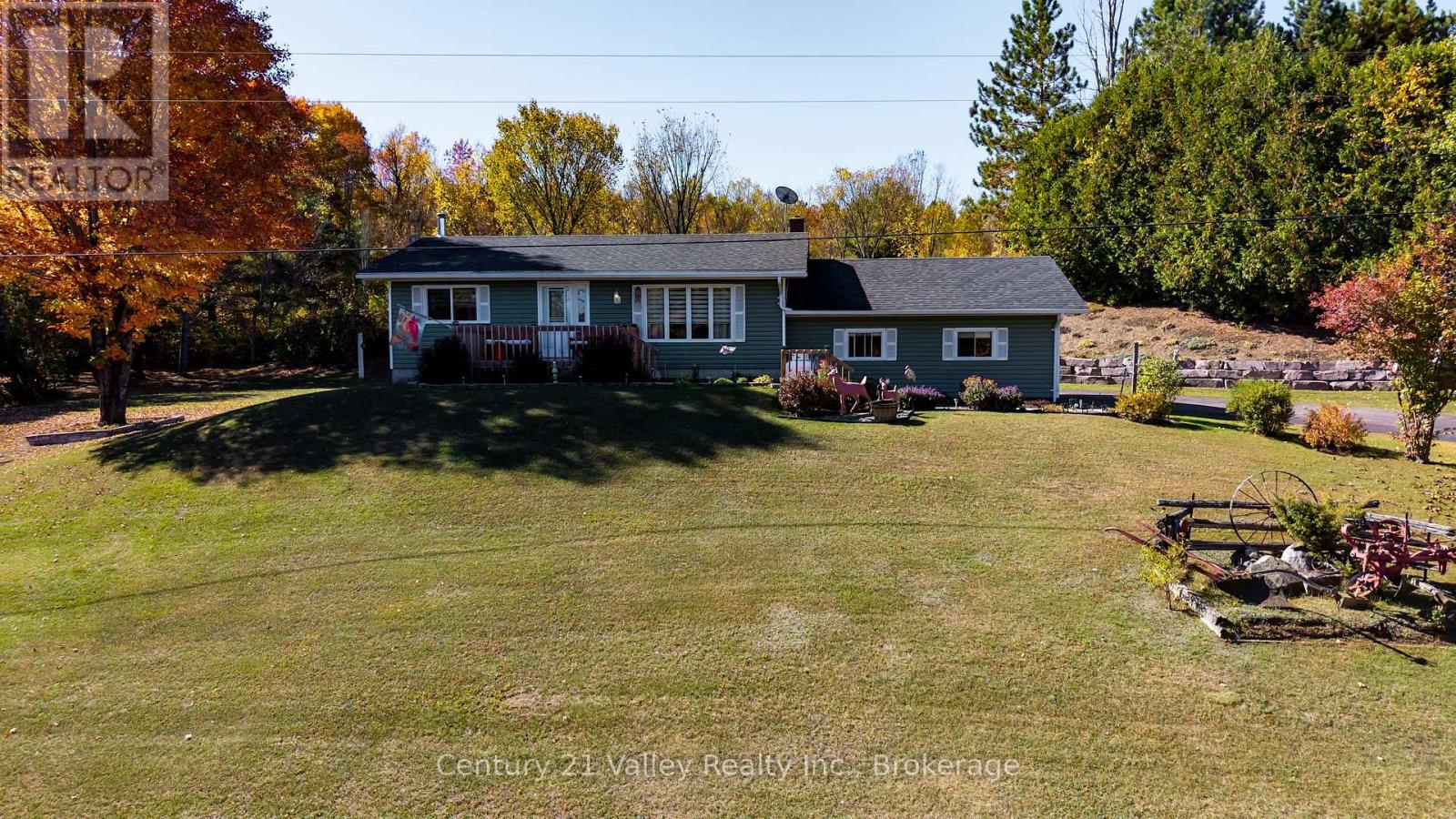 255 Flat Road, Greater Madawaska, Ontario  K0J 1N0 - Photo 18 - X12886308