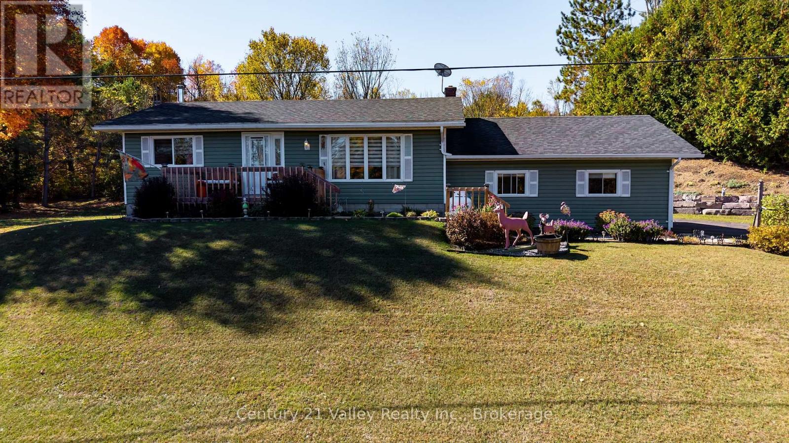 255 Flat Road, Greater Madawaska, Ontario  K0J 1N0 - Photo 19 - X12886308