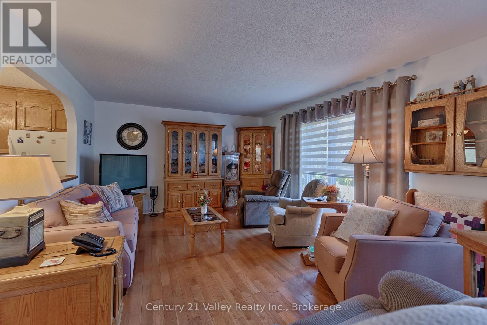 255 Flat Road, Greater Madawaska, Ontario  K0J 1N0 - Photo 37 - X12886308