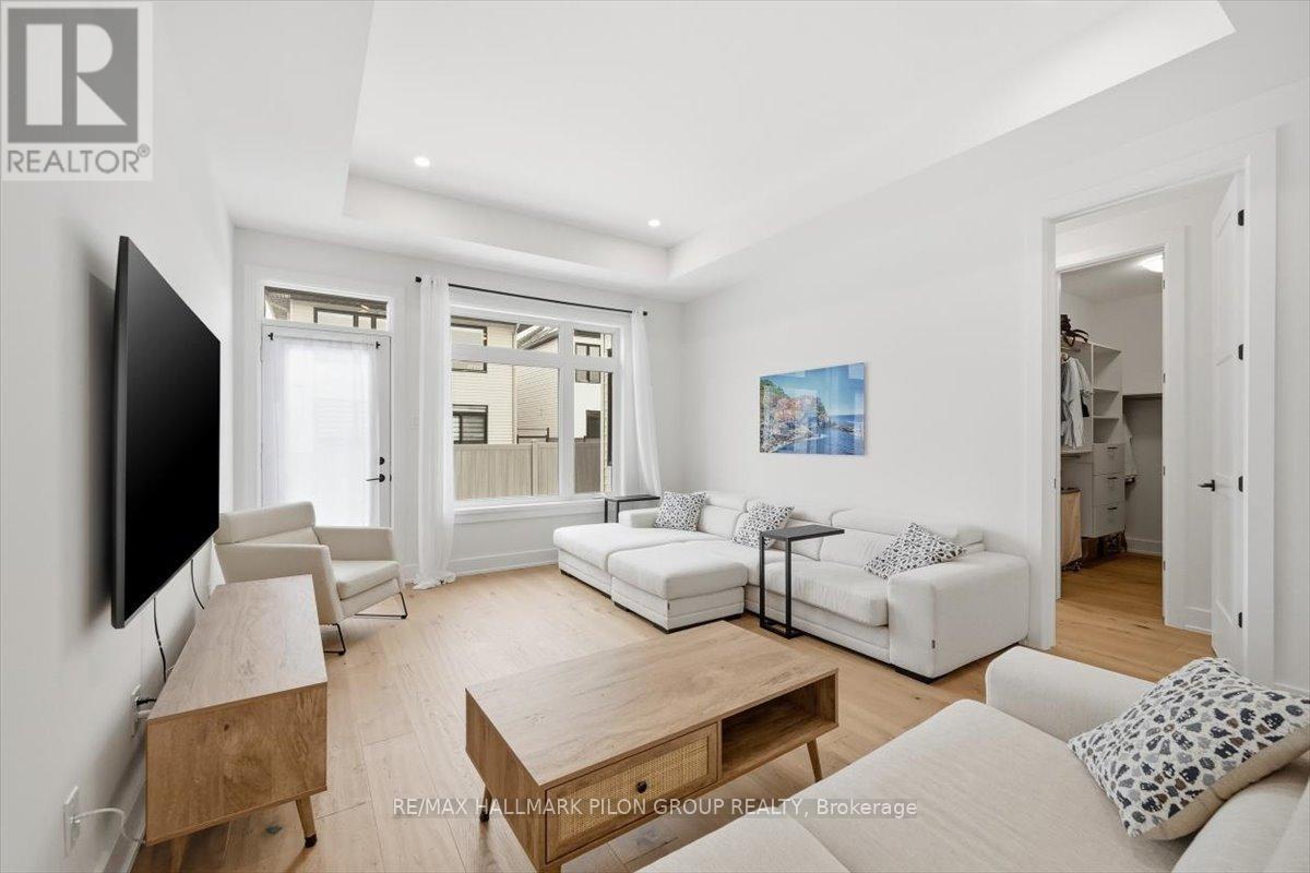 296 Cornice Street, Ottawa, Ontario  K1W 0R4 - Photo 9 - X12886188