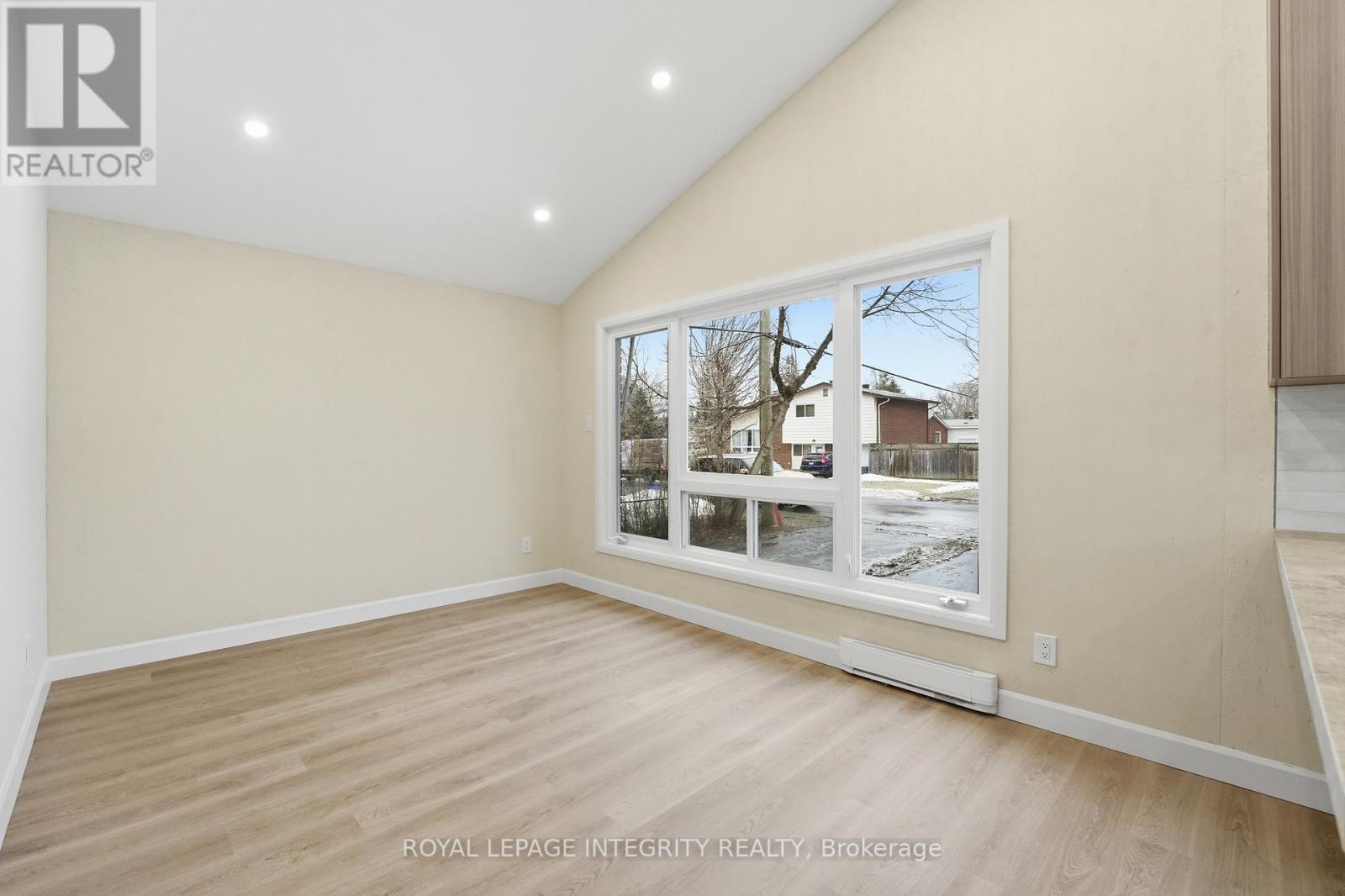 A - 2291 Badger Crescent, Ottawa, Ontario  K2C 1H9 - Photo 9 - X12886324