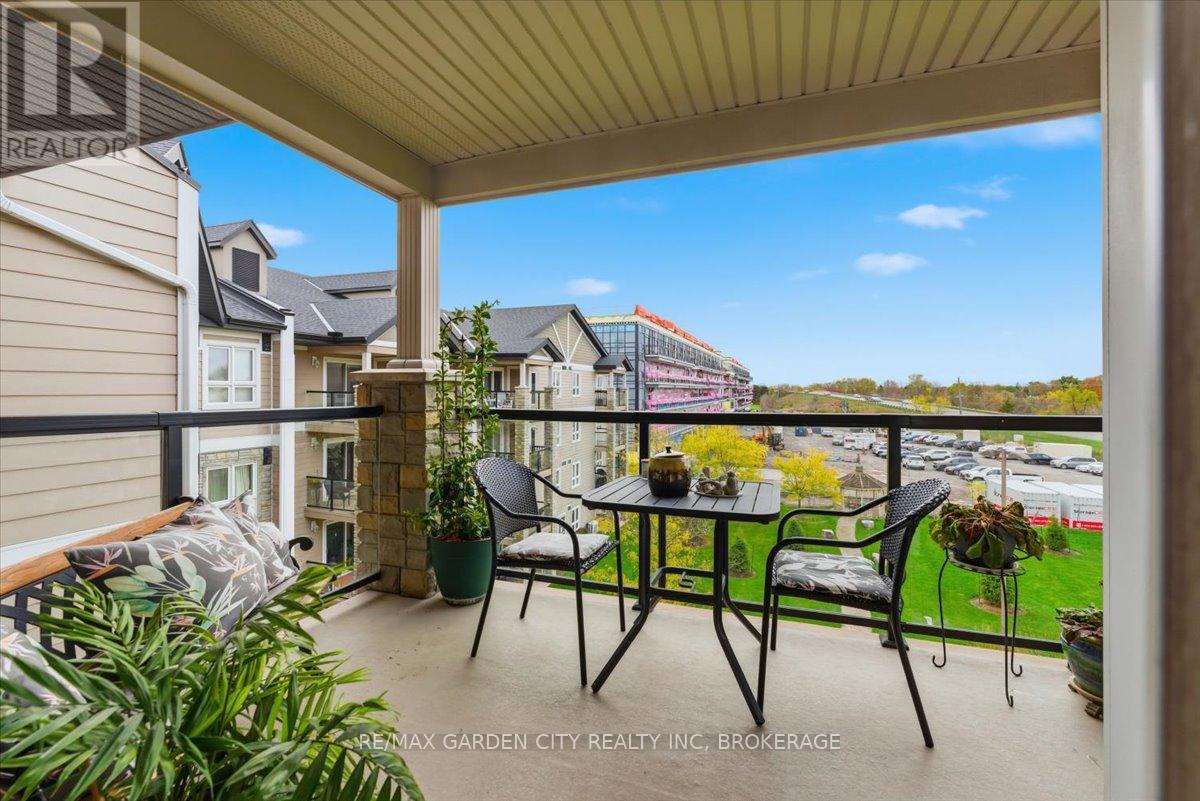 1402 - 330 Prince Charles Drive S, Welland, Ontario  L3C 7B3 - Photo 20 - X12886294