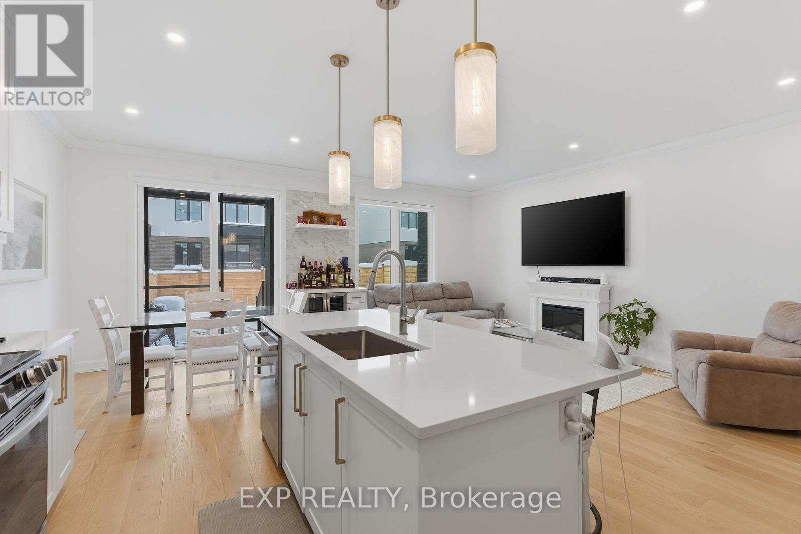 14 Arsenault Crescent, Pelham (Fonthill), Ontario  L0S 1E6 - Photo 10 - X12886360