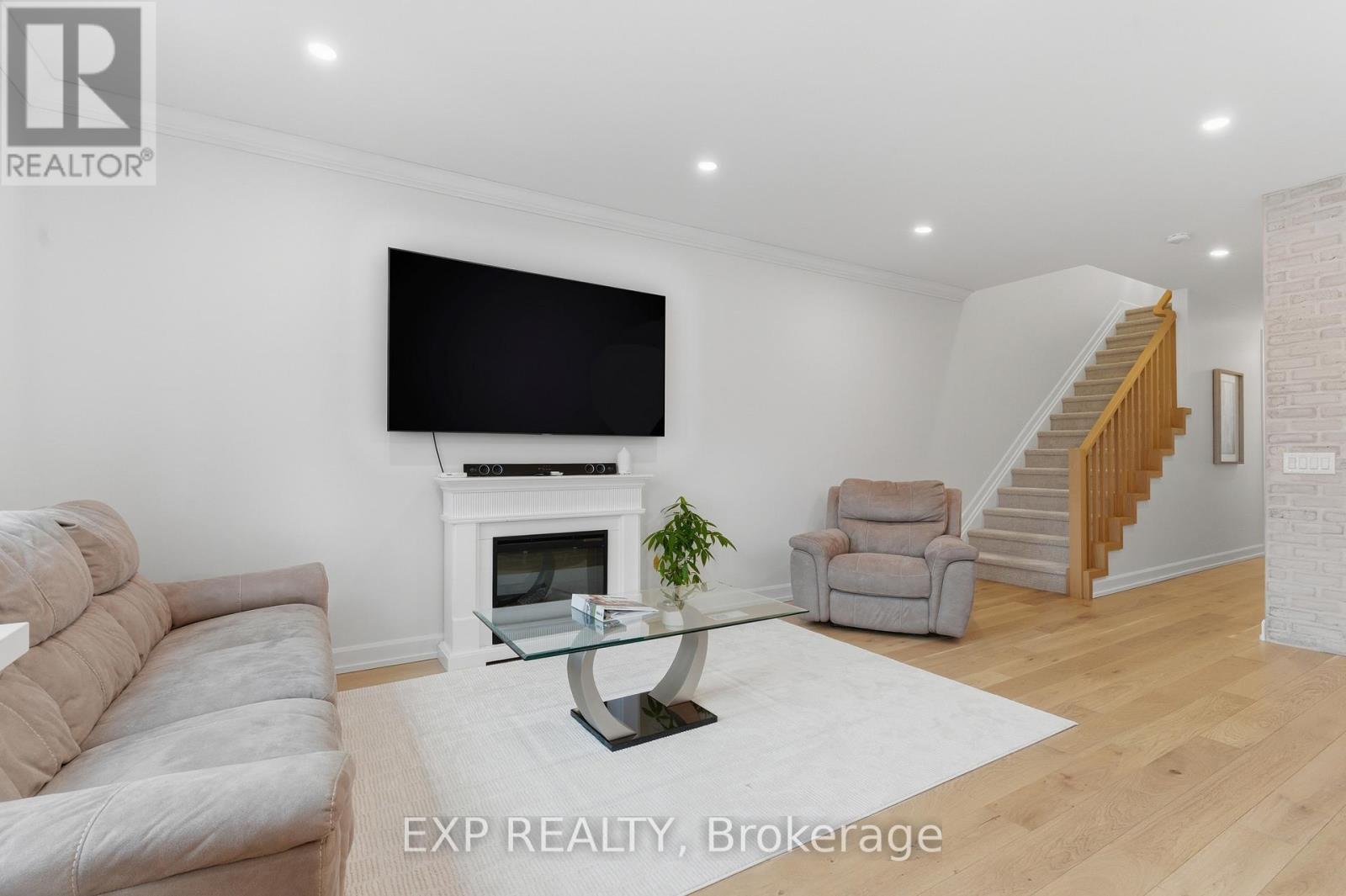 14 Arsenault Crescent, Pelham (Fonthill), Ontario  L0S 1E6 - Photo 13 - X12886360