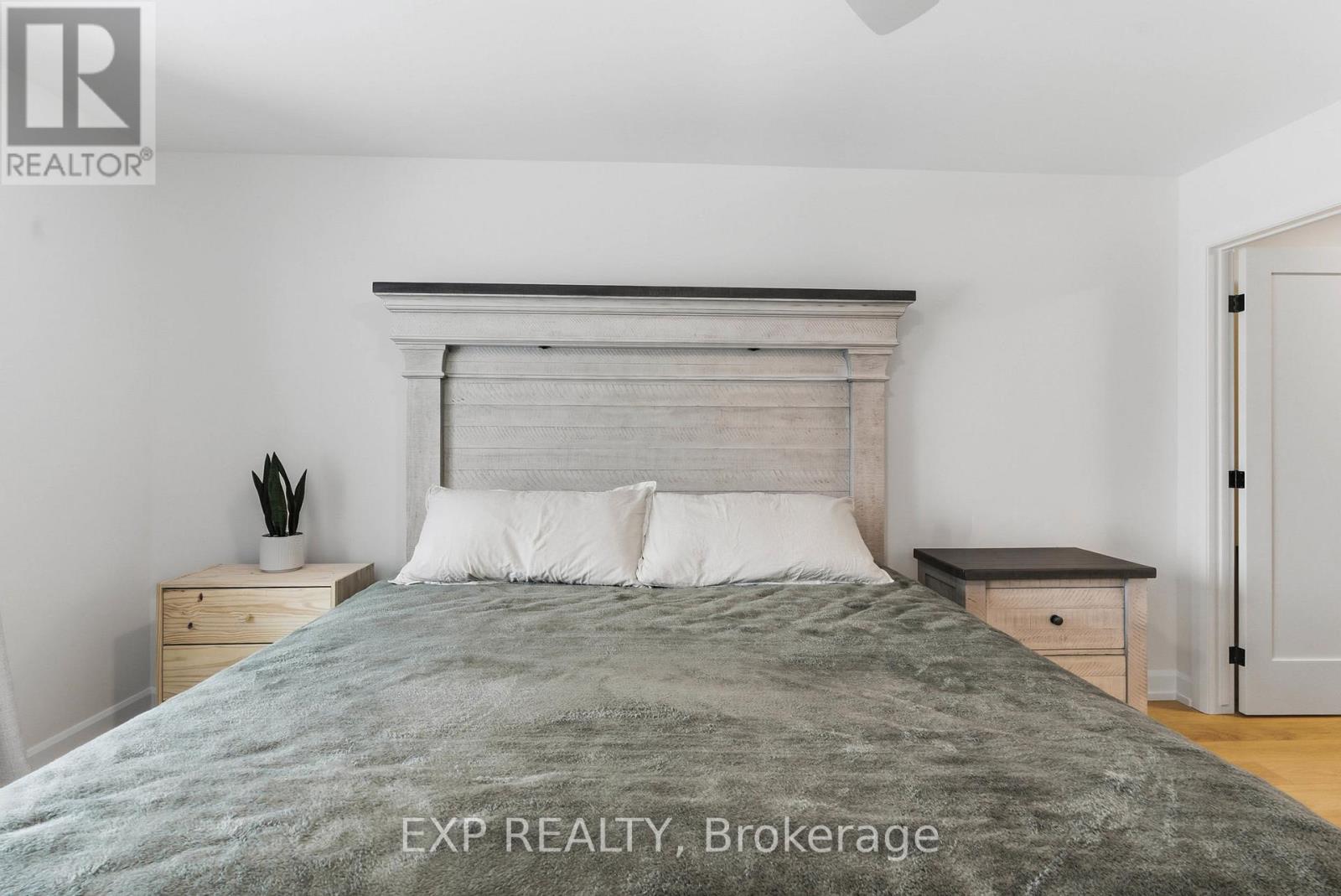 14 Arsenault Crescent, Pelham (Fonthill), Ontario  L0S 1E6 - Photo 19 - X12886360