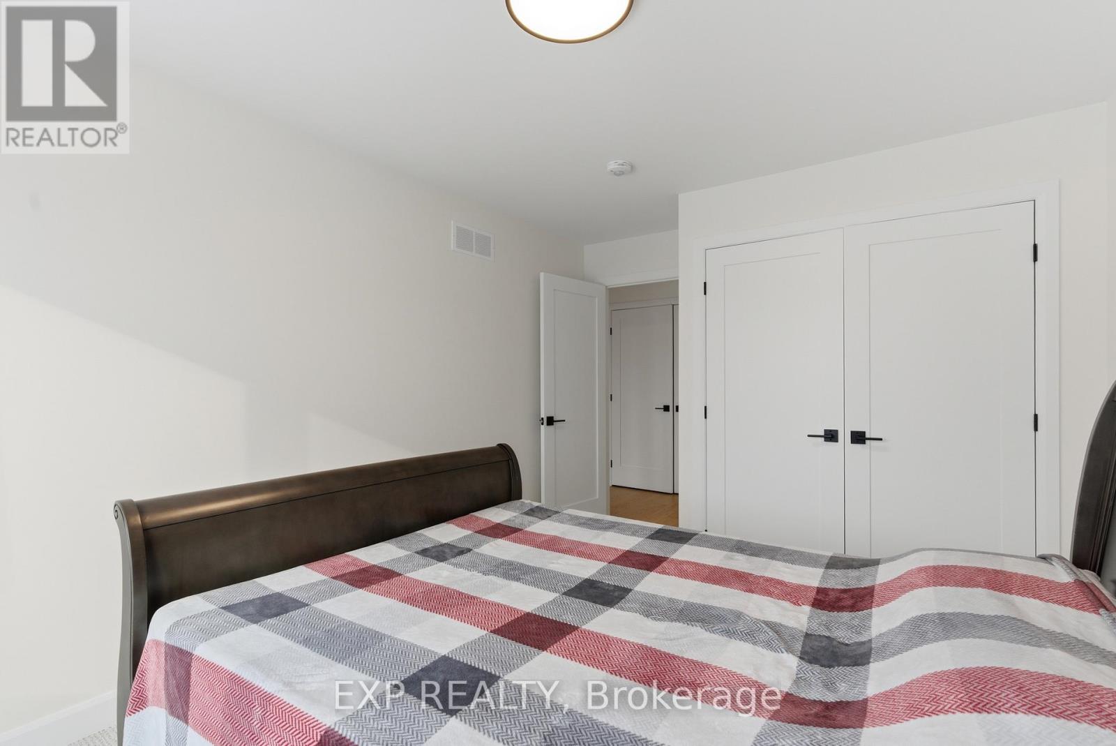 14 Arsenault Crescent, Pelham (Fonthill), Ontario  L0S 1E6 - Photo 27 - X12886360