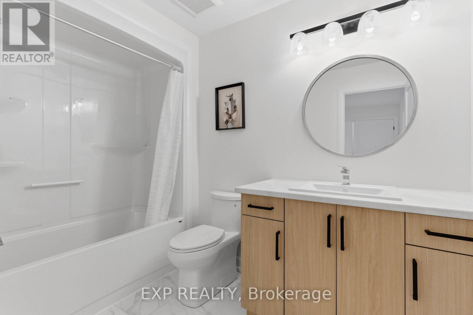 14 Arsenault Crescent, Pelham (Fonthill), Ontario  L0S 1E6 - Photo 31 - X12886360