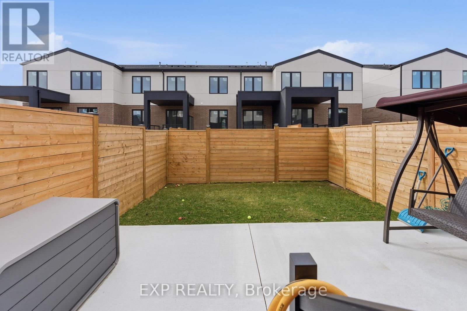 14 Arsenault Crescent, Pelham (Fonthill), Ontario  L0S 1E6 - Photo 44 - X12886360