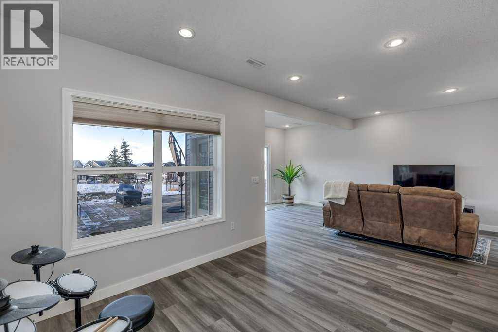 128 Sunset Park, Cochrane, Alberta  T4C 0N5 - Photo 31 - A2290294