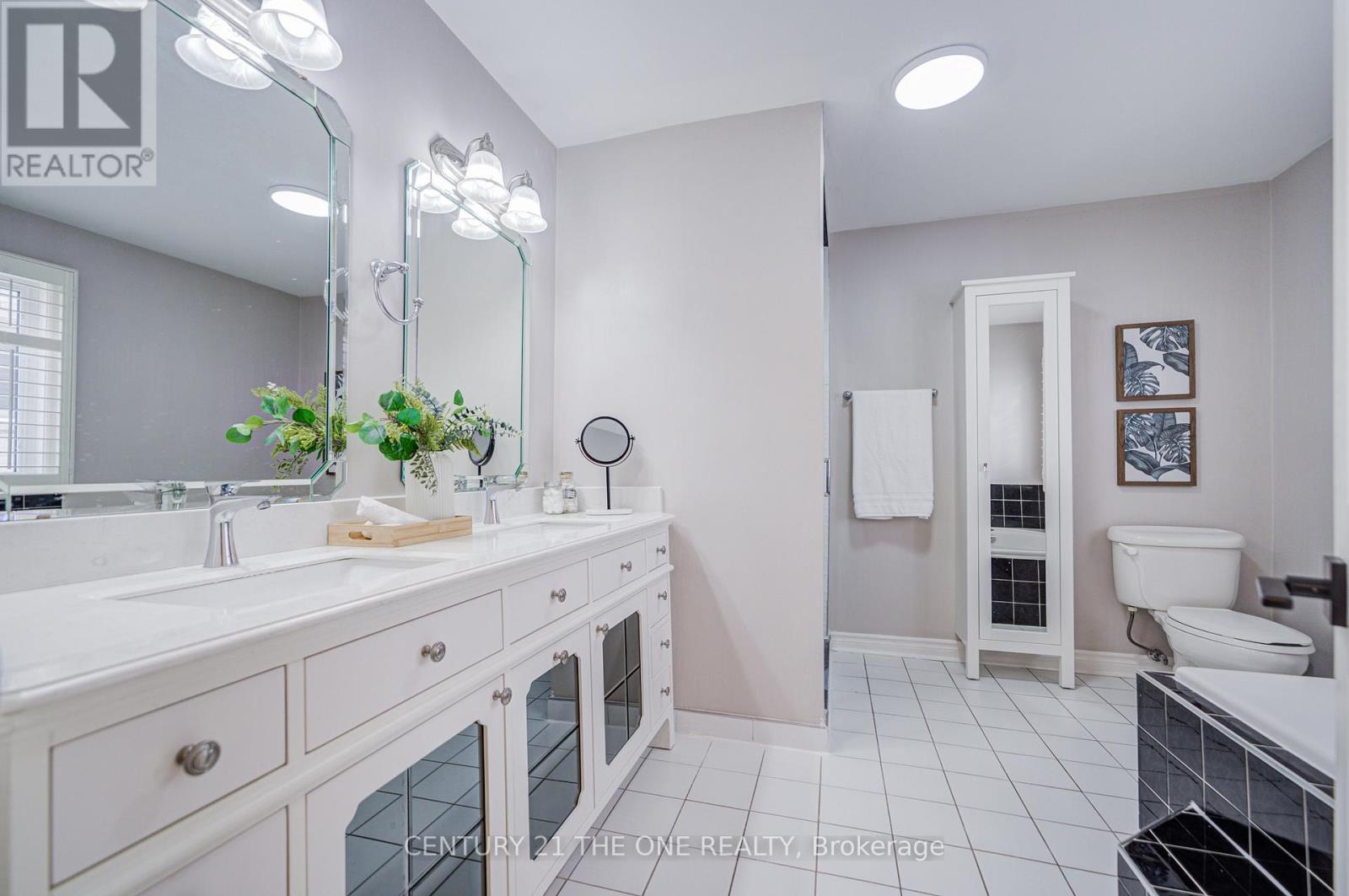 246 Corner Ridge Road, Aurora, Ontario  L4G 6L6 - Photo 28 - N12879970