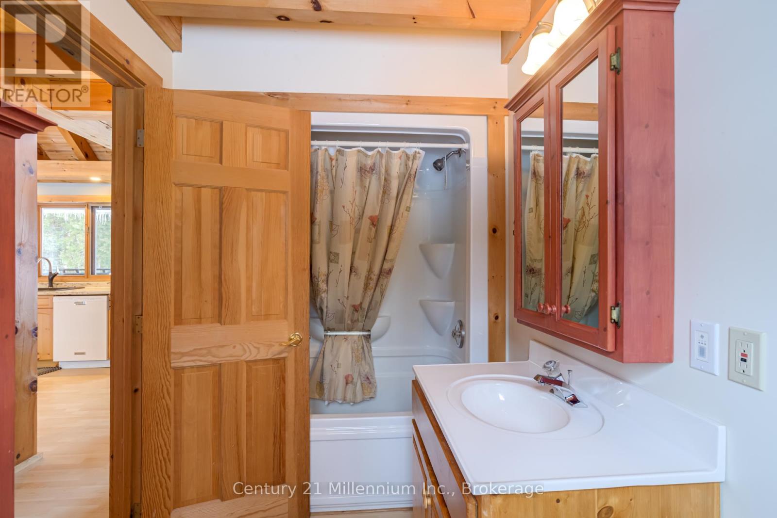 20 Cottage Cove Road, Northern Bruce Peninsula, Ontario  N0H 1W0 - Photo 31 - X12886234