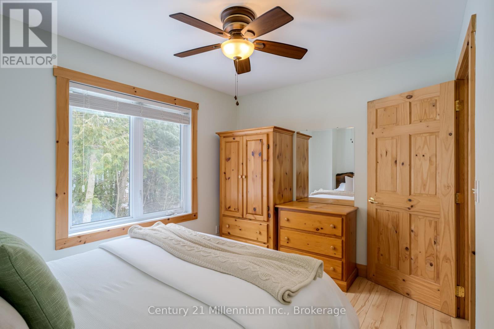 20 Cottage Cove Road, Northern Bruce Peninsula, Ontario  N0H 1W0 - Photo 35 - X12886234