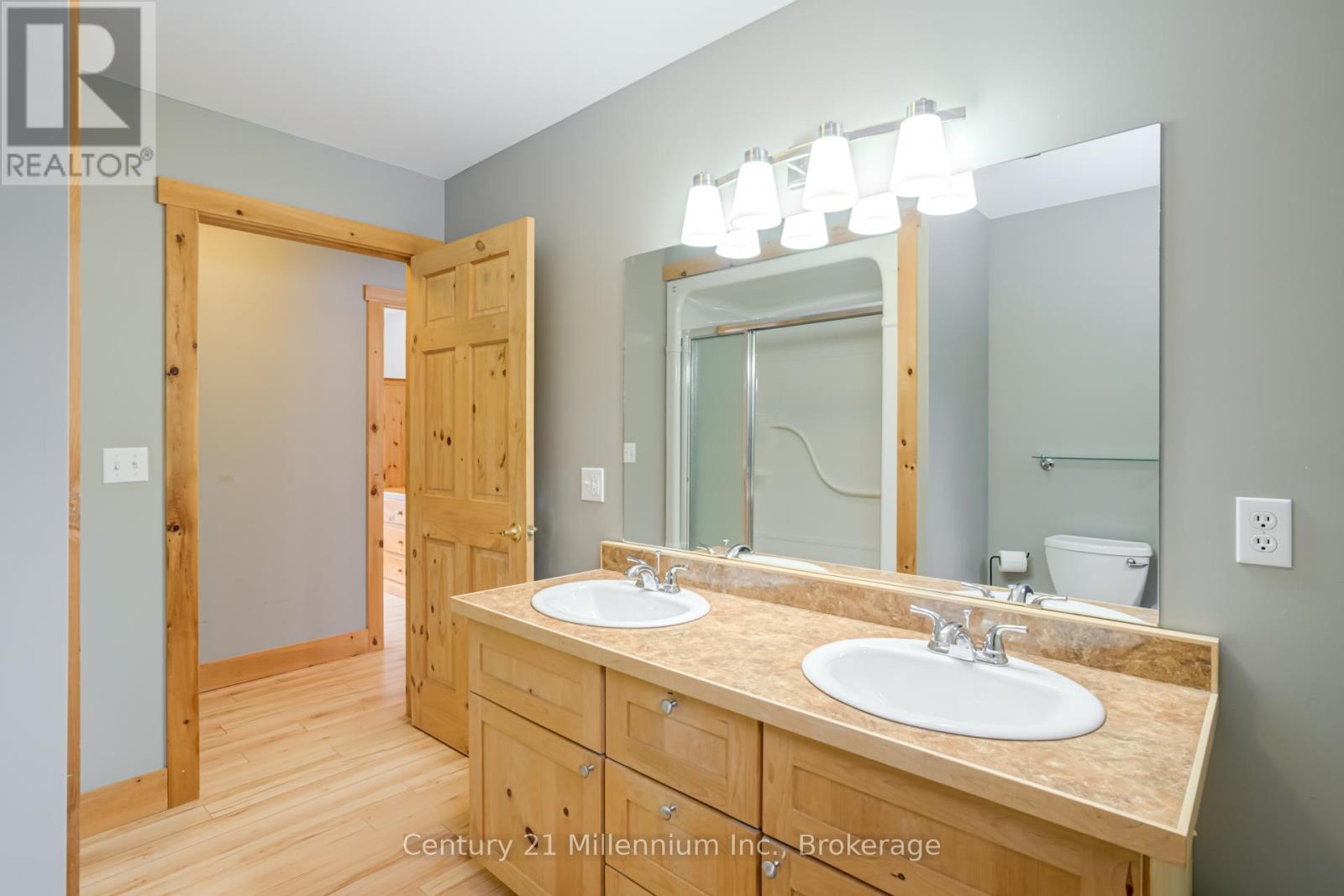 20 Cottage Cove Road, Northern Bruce Peninsula, Ontario  N0H 1W0 - Photo 37 - X12886234